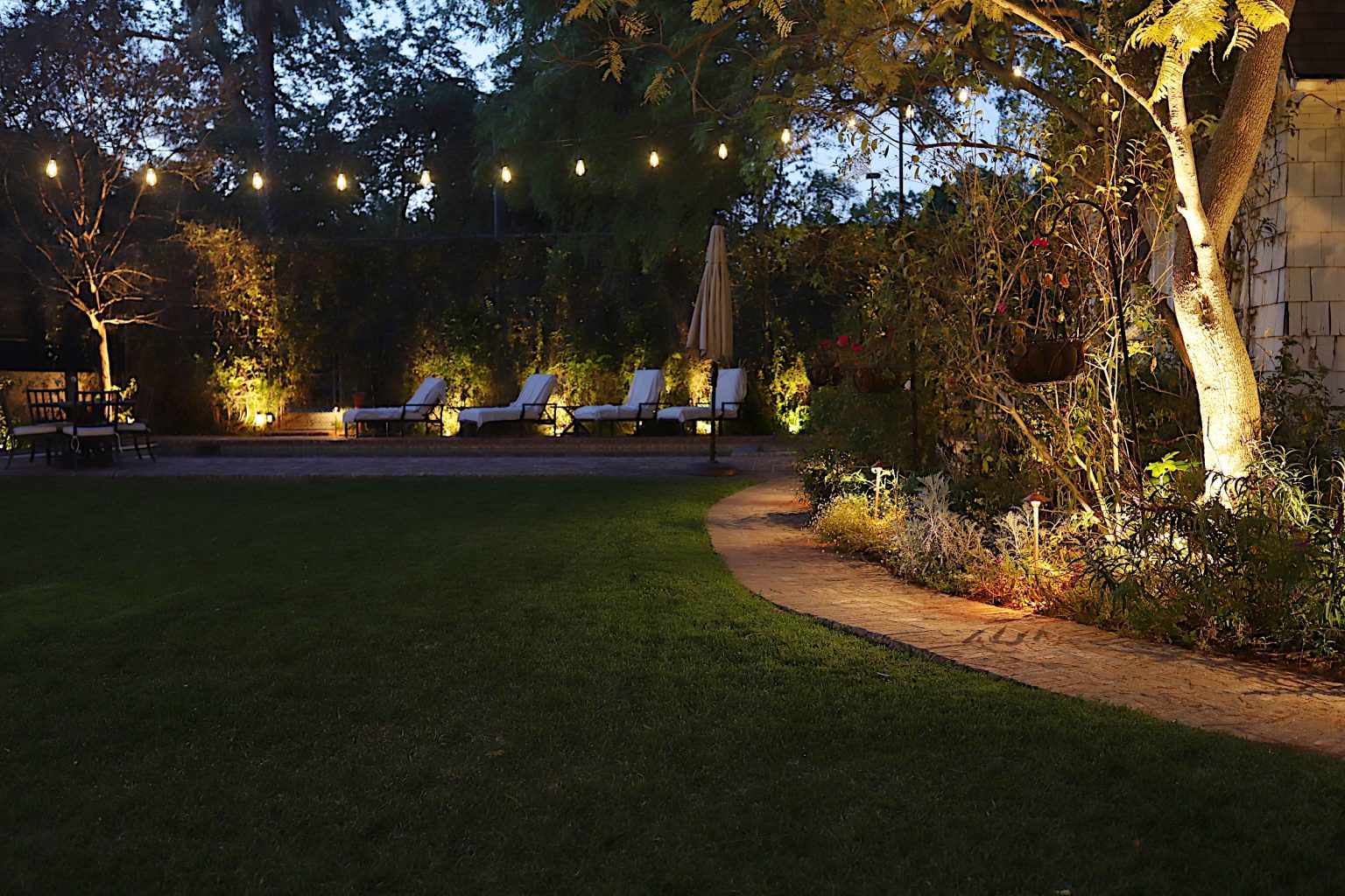 How to Design Landscape Lighting 2
