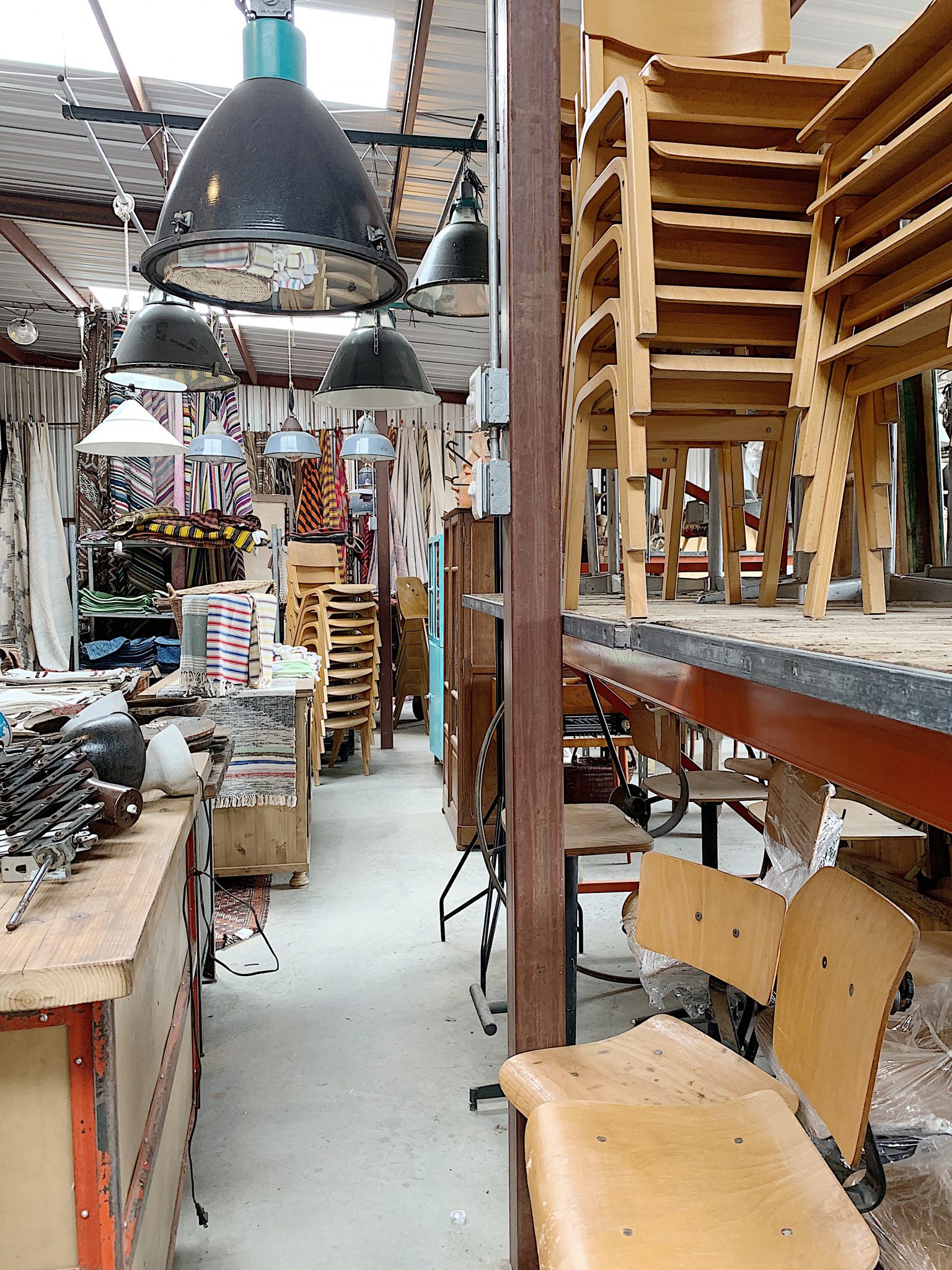 How to Plan a Trip to Round Top Vintage Sale