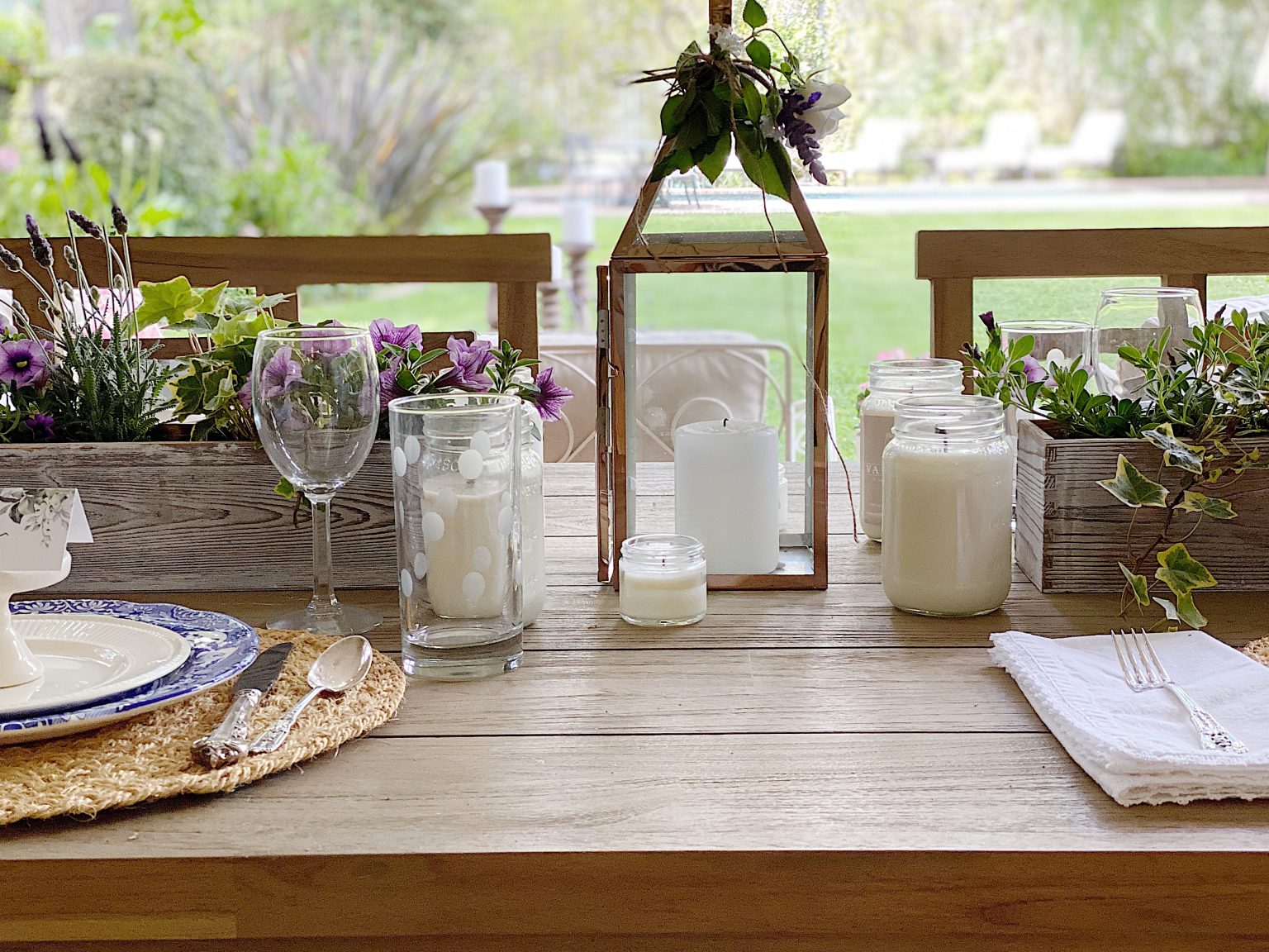 My Favorite Table Centerpiece Ideas for Outside Dining - MY 100 YEAR