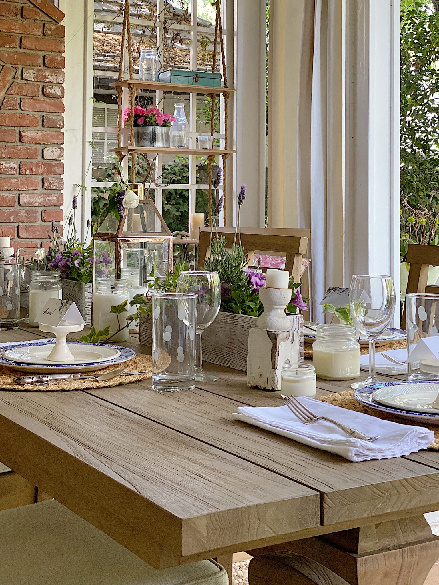 My Favorite Table Centerpiece Ideas for Outside Dining - MY 100 YEAR