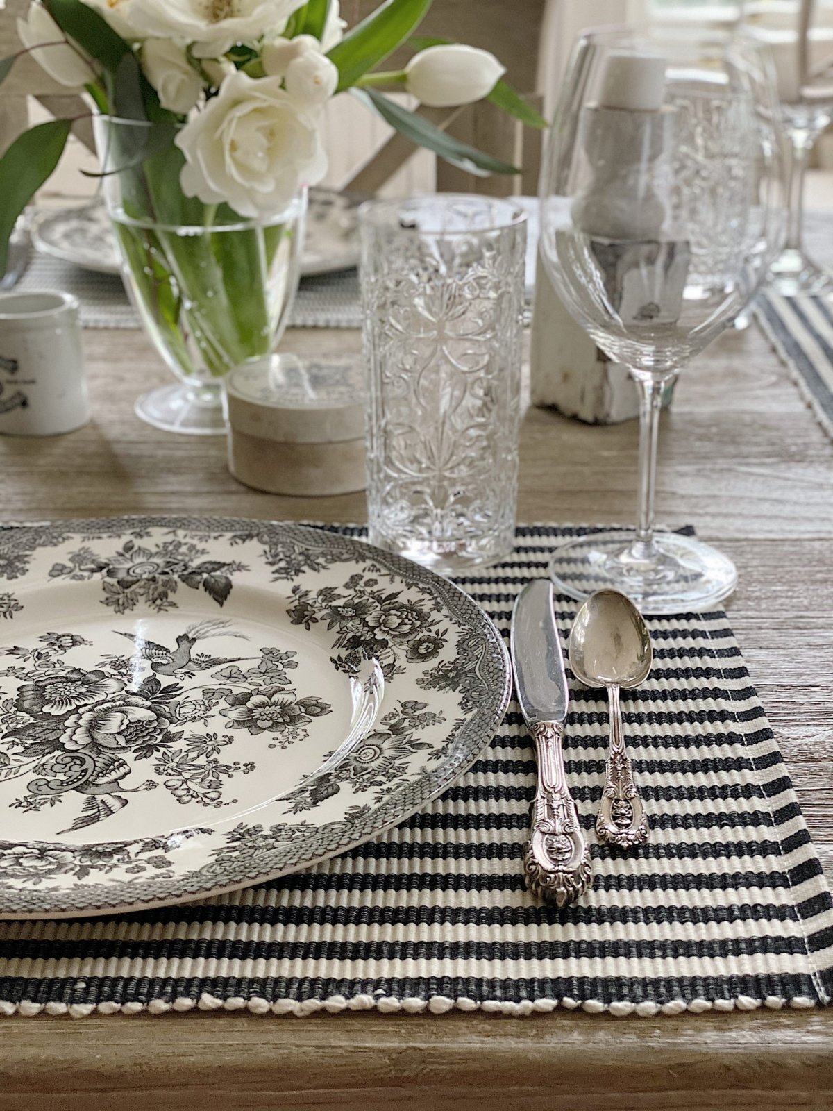 My Favorite Glassware Sets in the Dining Room MY 100 YEAR OLD HOME