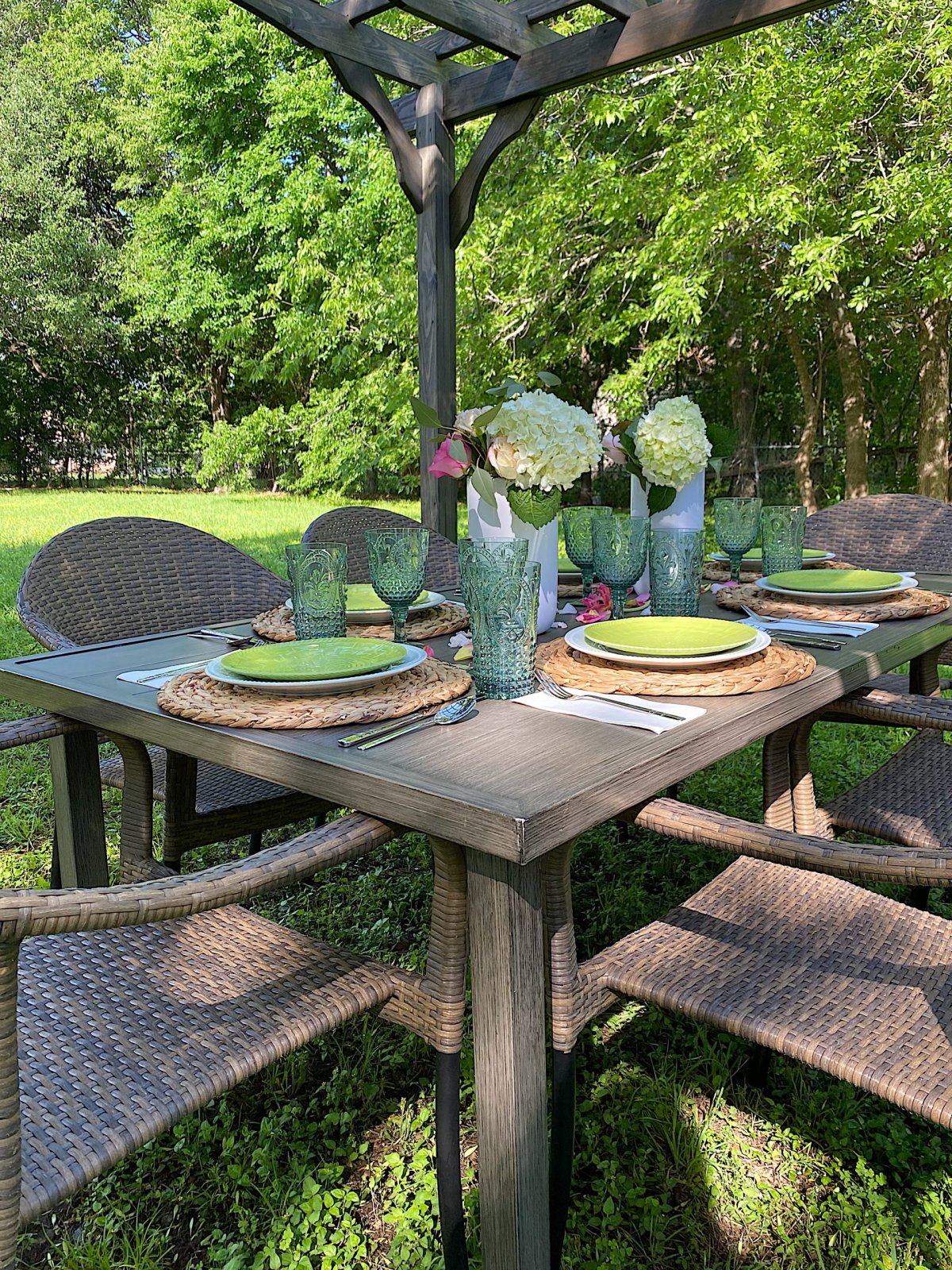 How to Create a Special Outdoor Dining Area - MY 100 YEAR OLD HOME