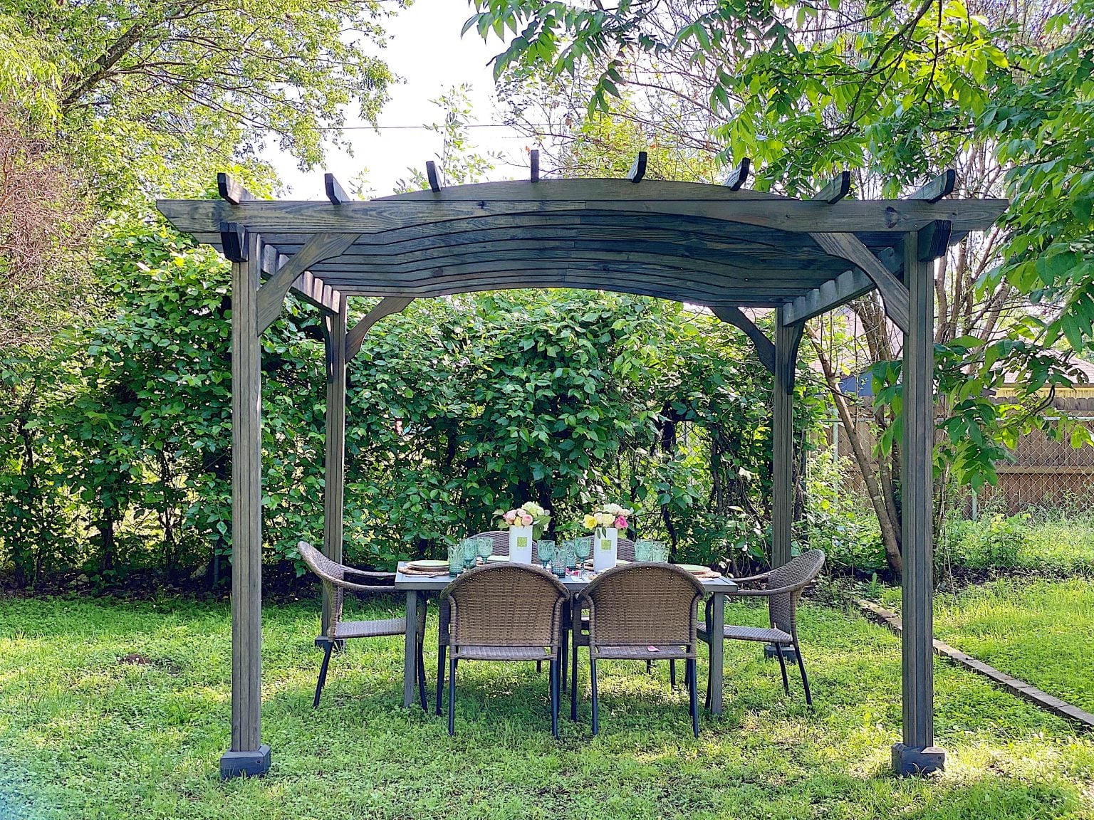 Pergola Outdoor Dining