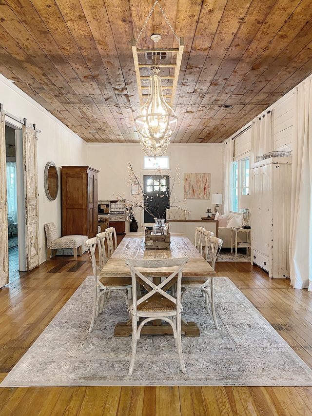 Is Farmhouse Going Out of Style? MY 100 YEAR OLD HOME