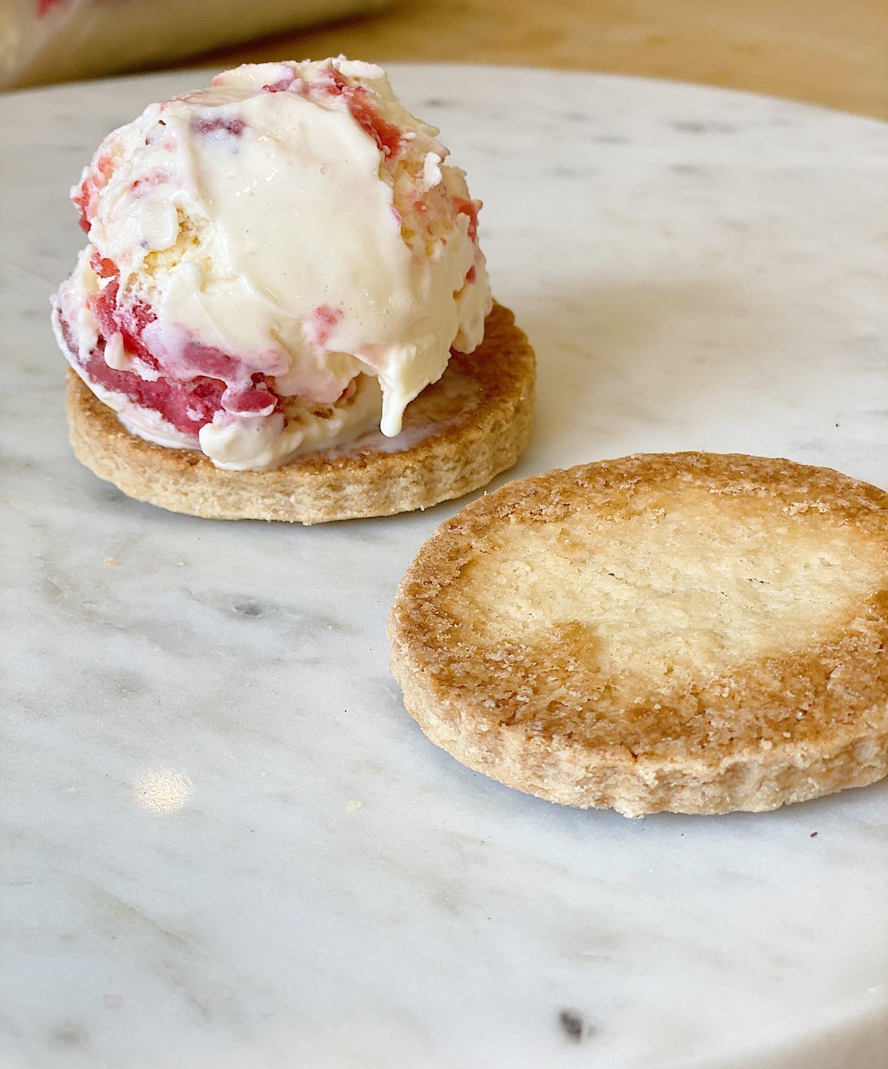 Recipe for Strawberry Shortcake Ice Cream Sandwiches