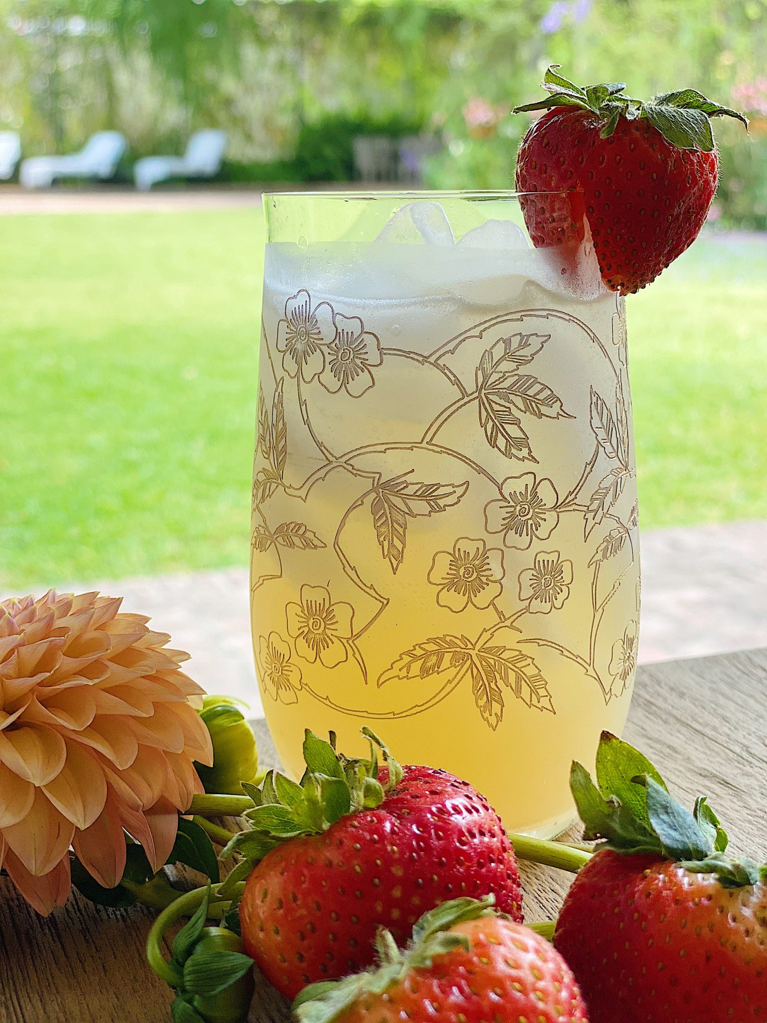 Summer Colors Grapefruit Mule