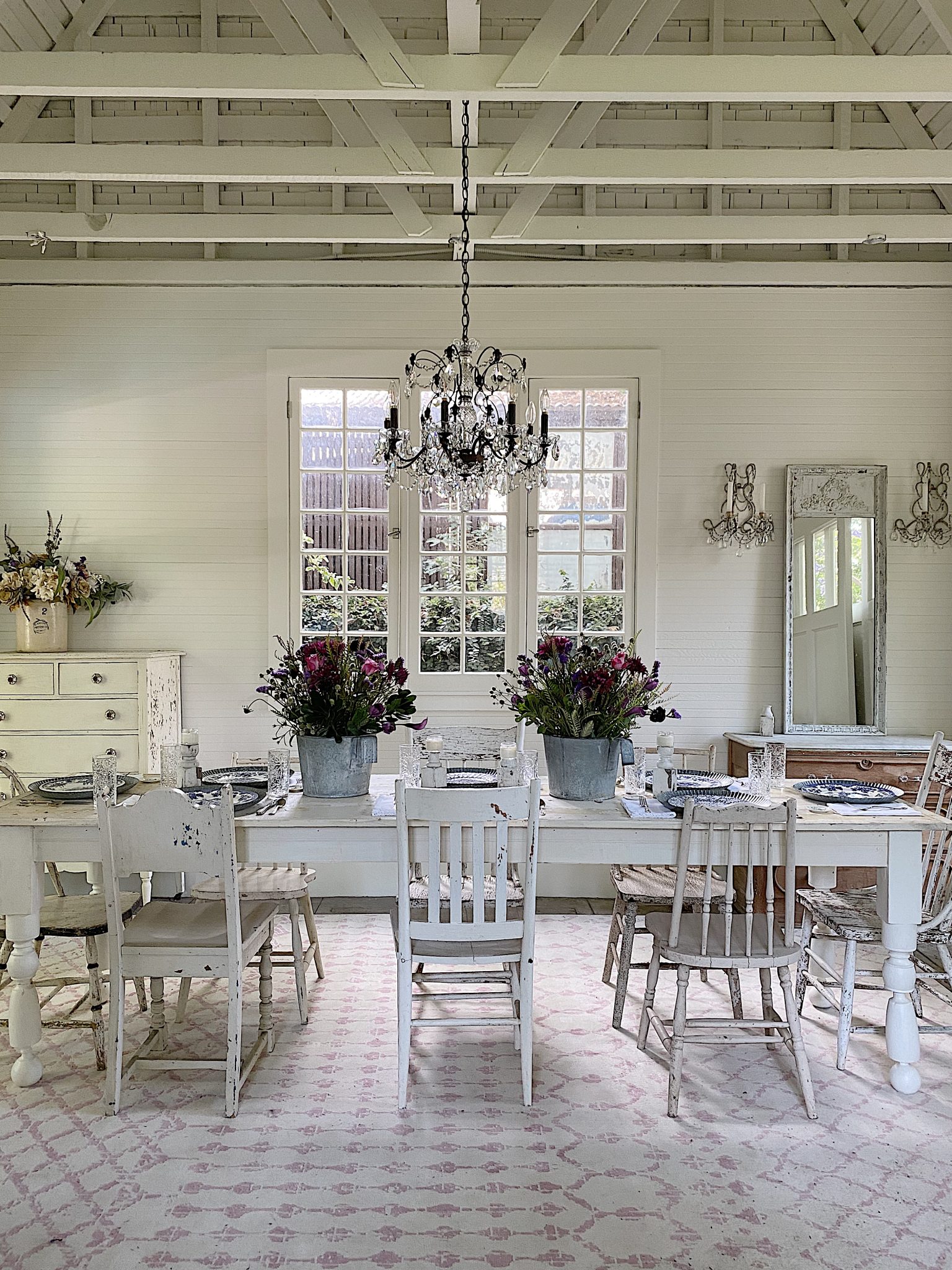 Summer Entertaining in a Farmhouse Dining Room
