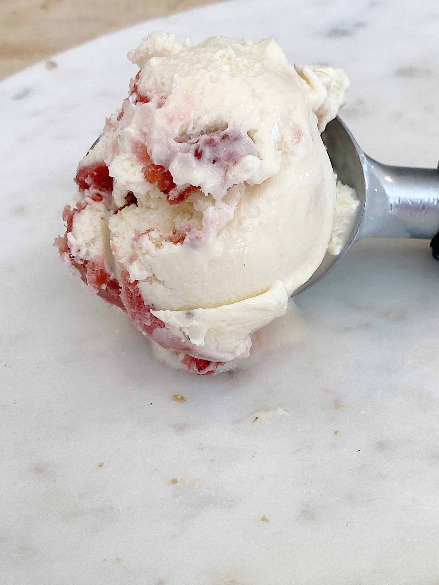 Tasty Strawberry Shortcake Ice Cream Sandwiches