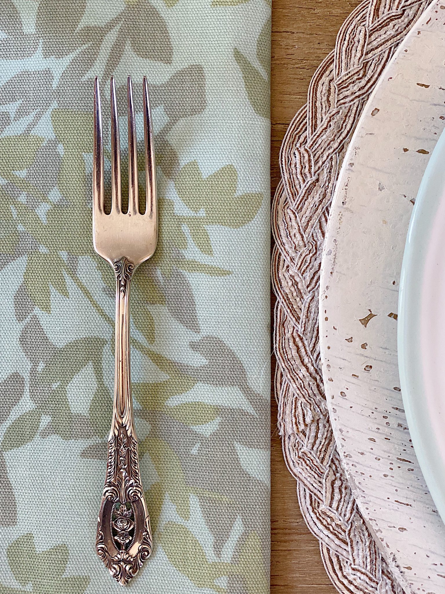 Decorating Tips for a Modern Farmhouse Dining Room