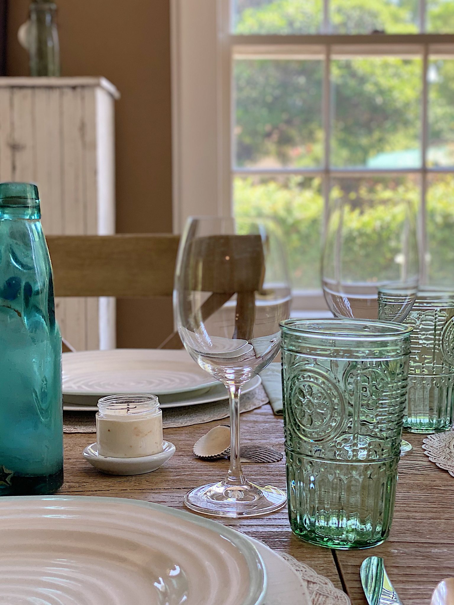 Decorating Tips for a Modern Farmhouse Dining Room