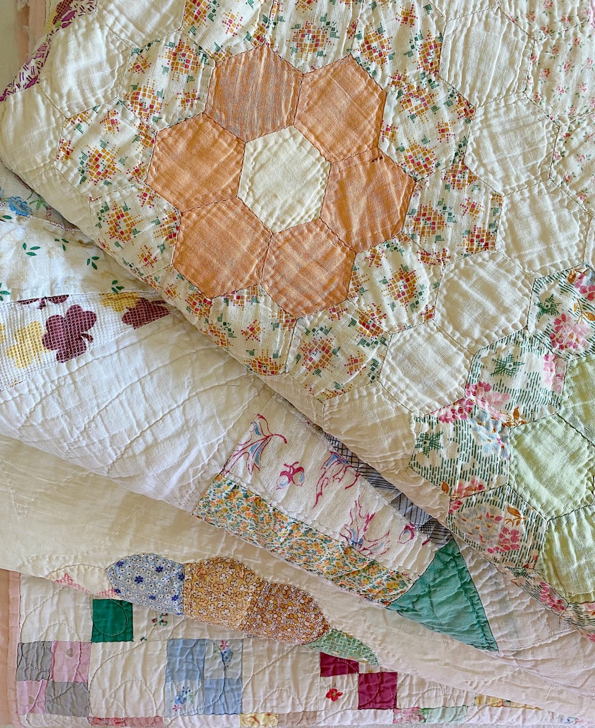 The Secret to Summer Bedding - MY 100 YEAR OLD HOME