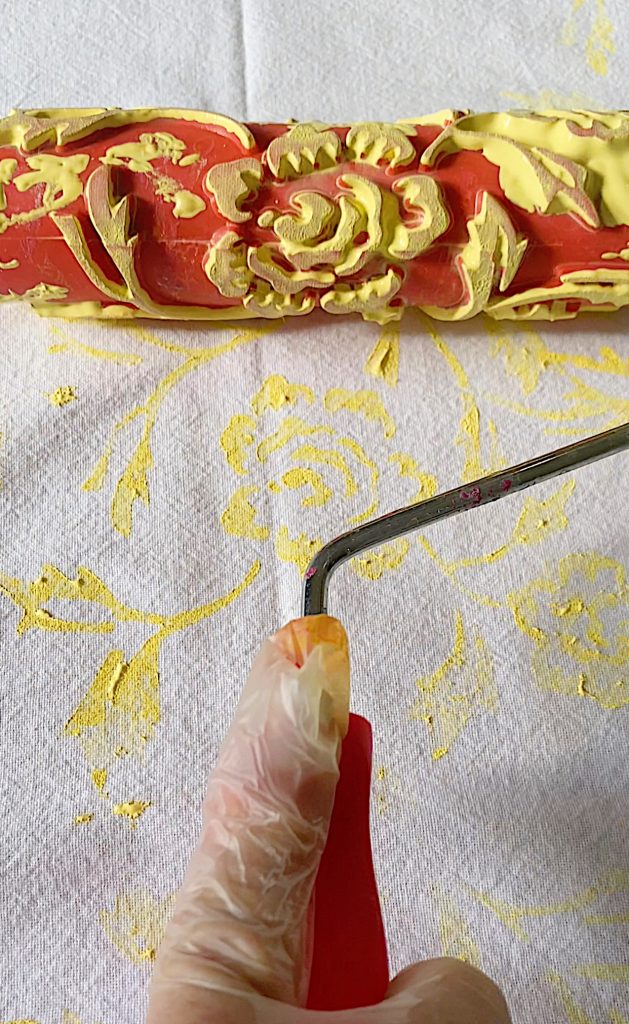 Summer Colors Tablecloth DIY with a Paint Roller