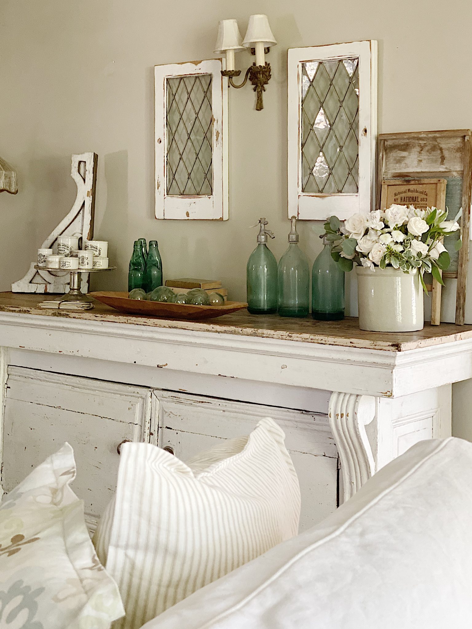 Summer Farmhouse Living Room