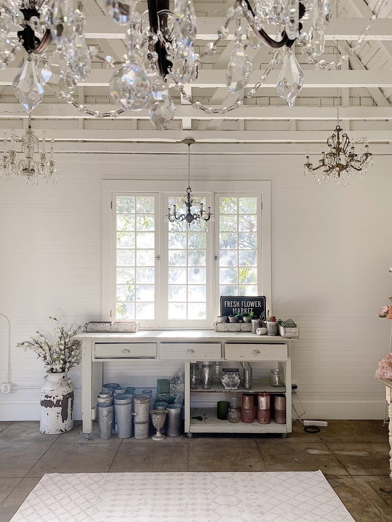 Tips to Buying a Vintage Chandelier
