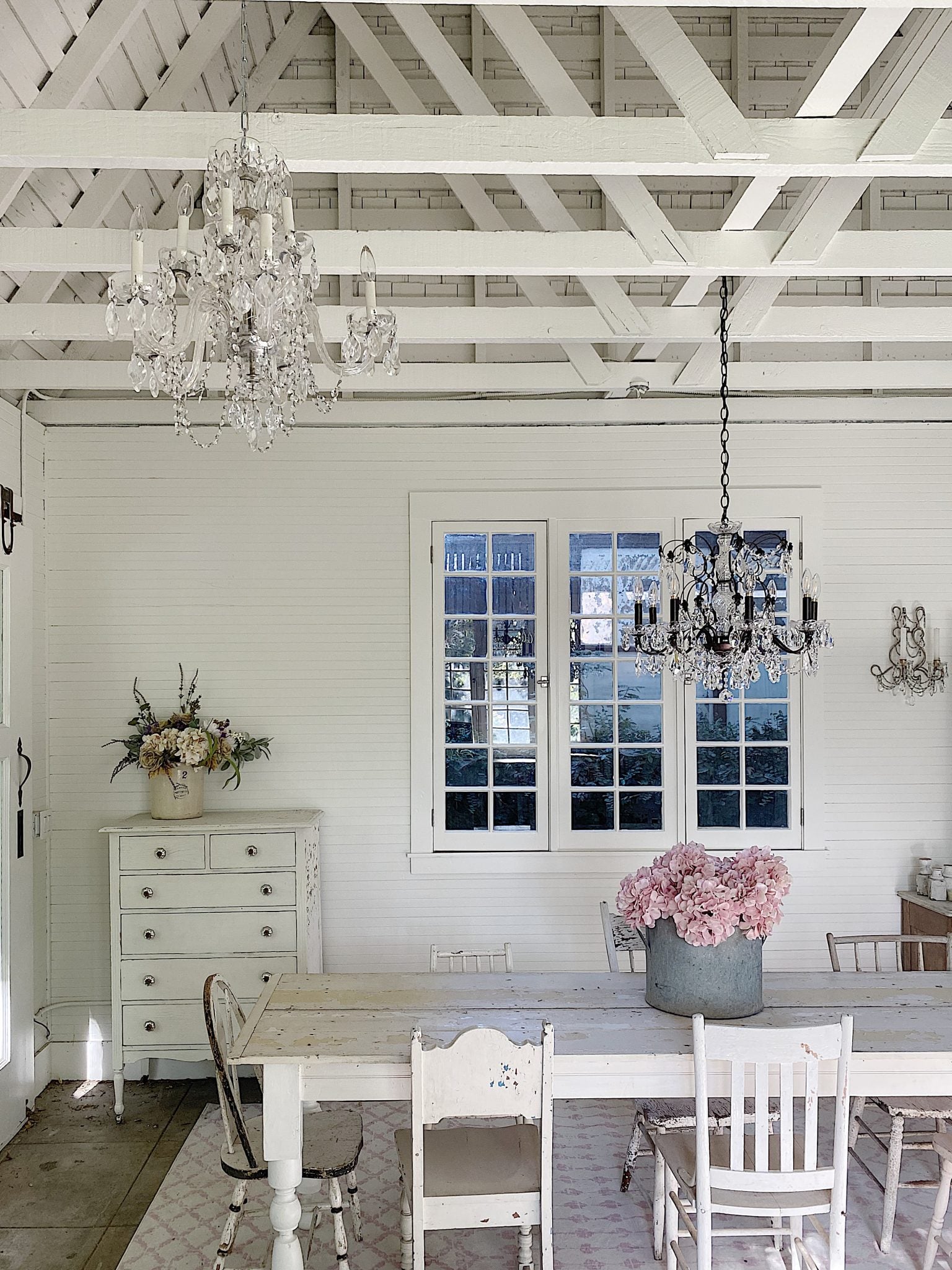 Tips to Buying a Vintage Chandelier