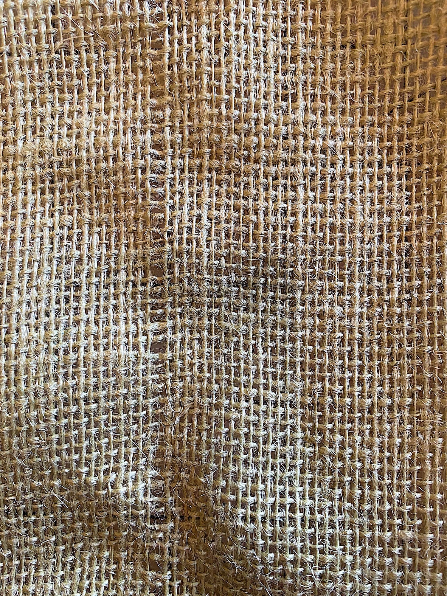 Burlap Table Runner DIY Tips