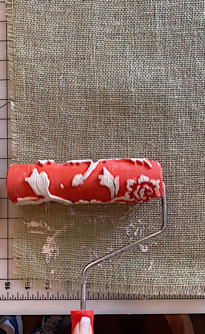 Painted Burlap Table Runner DIY