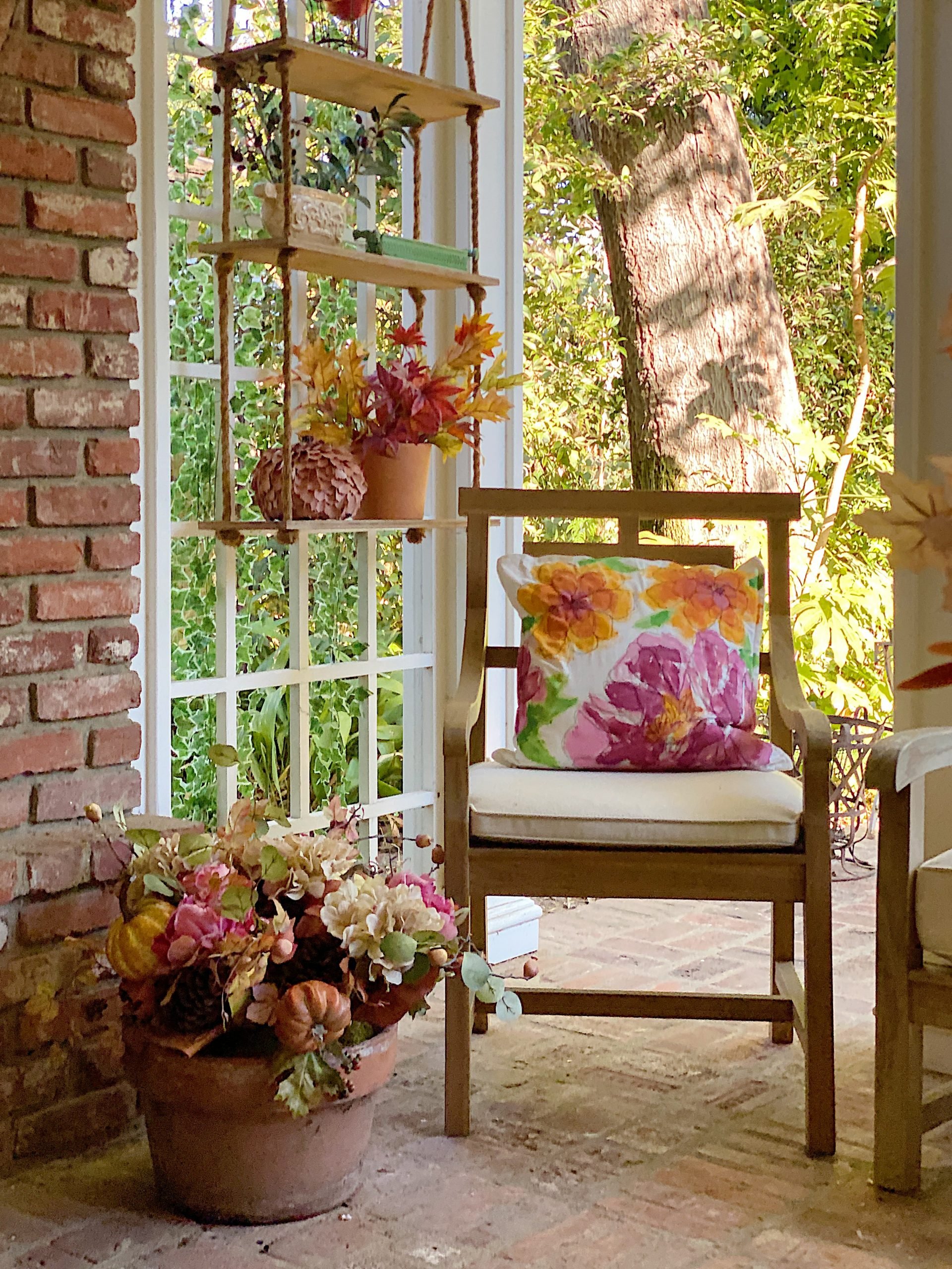 Your Home with Outdoor Fall Decor