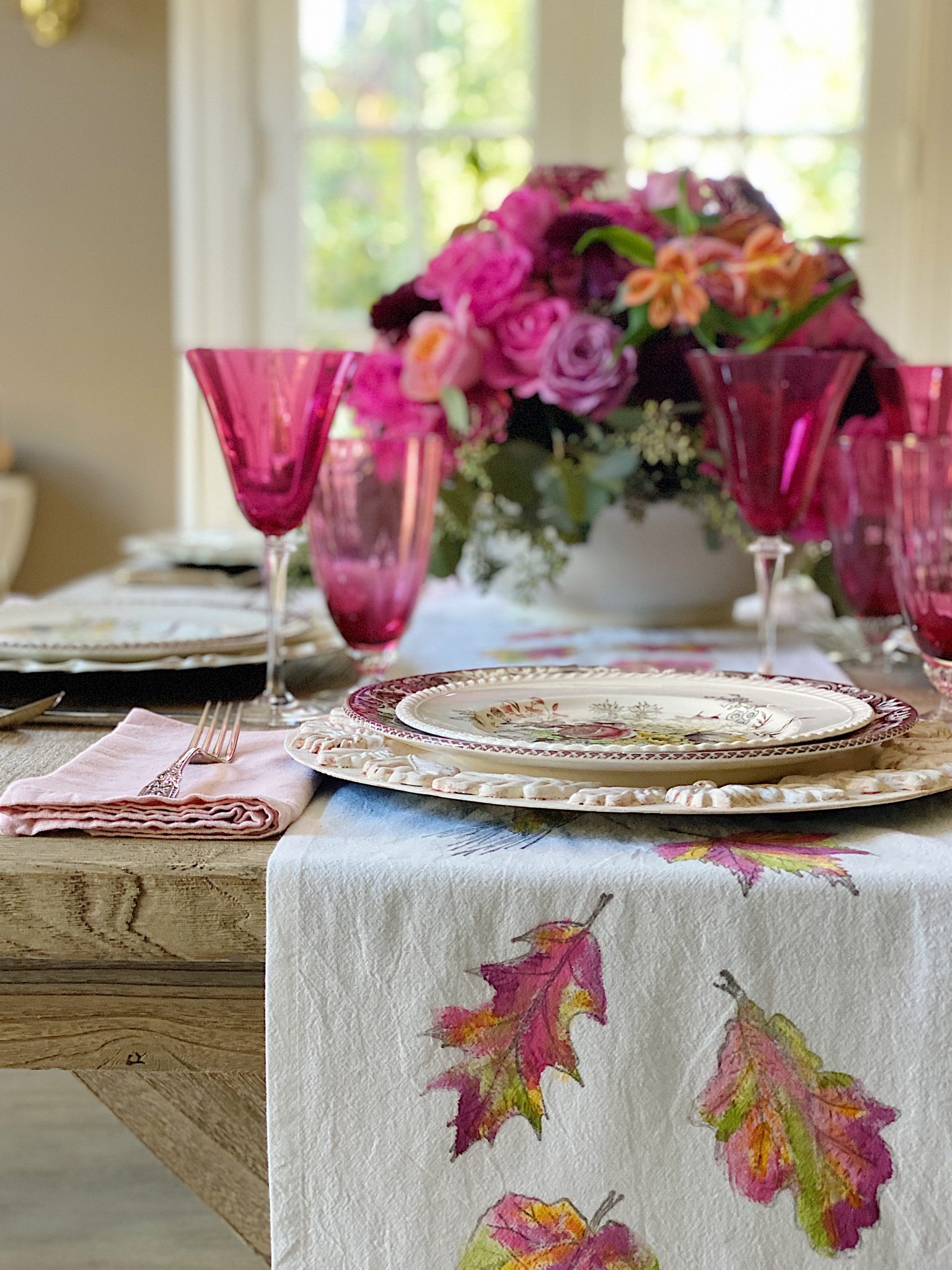 A Tablescape Thanksgiving Colors