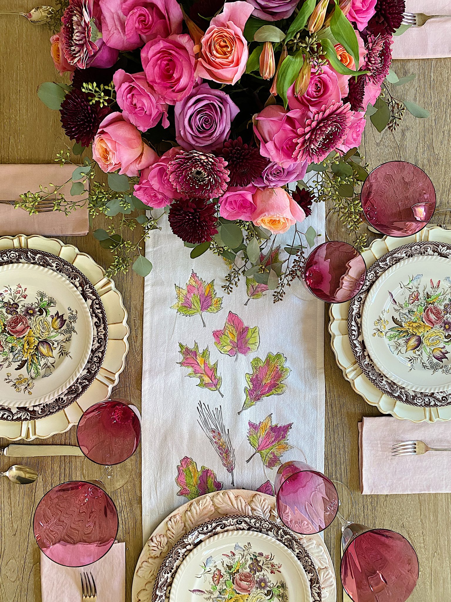 A Tablescape in Thanksgiving Colors