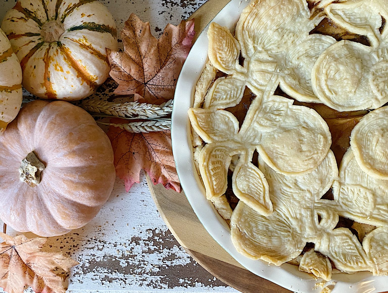 Apple Pie with Stamped Crust