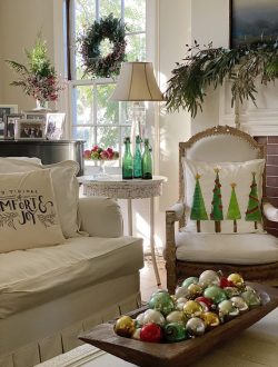 How to Shop for Holiday and Seasonal Decor