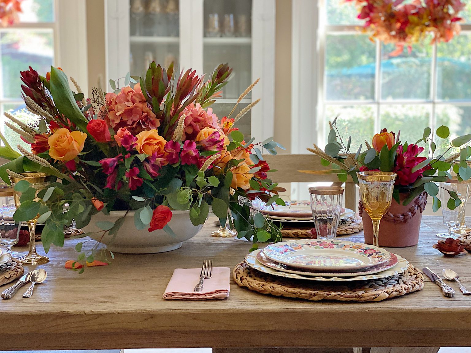 Thanksgiving Colors and Thanksgiving Dinnerware