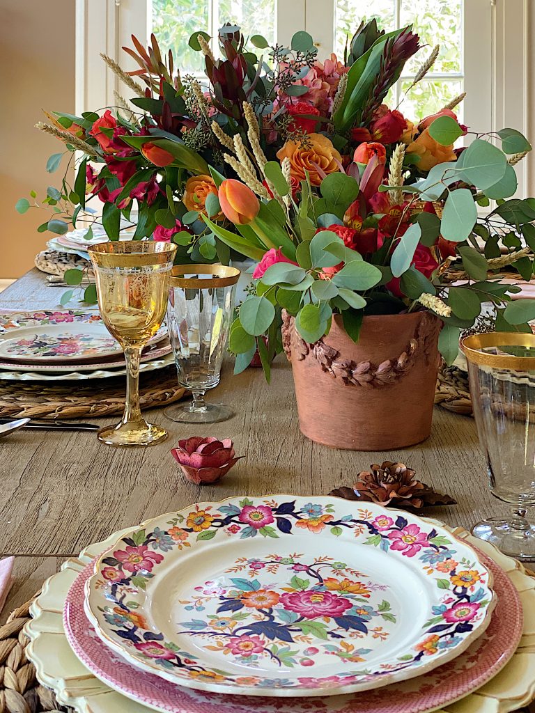 Thanksgiving Dinnerware Table