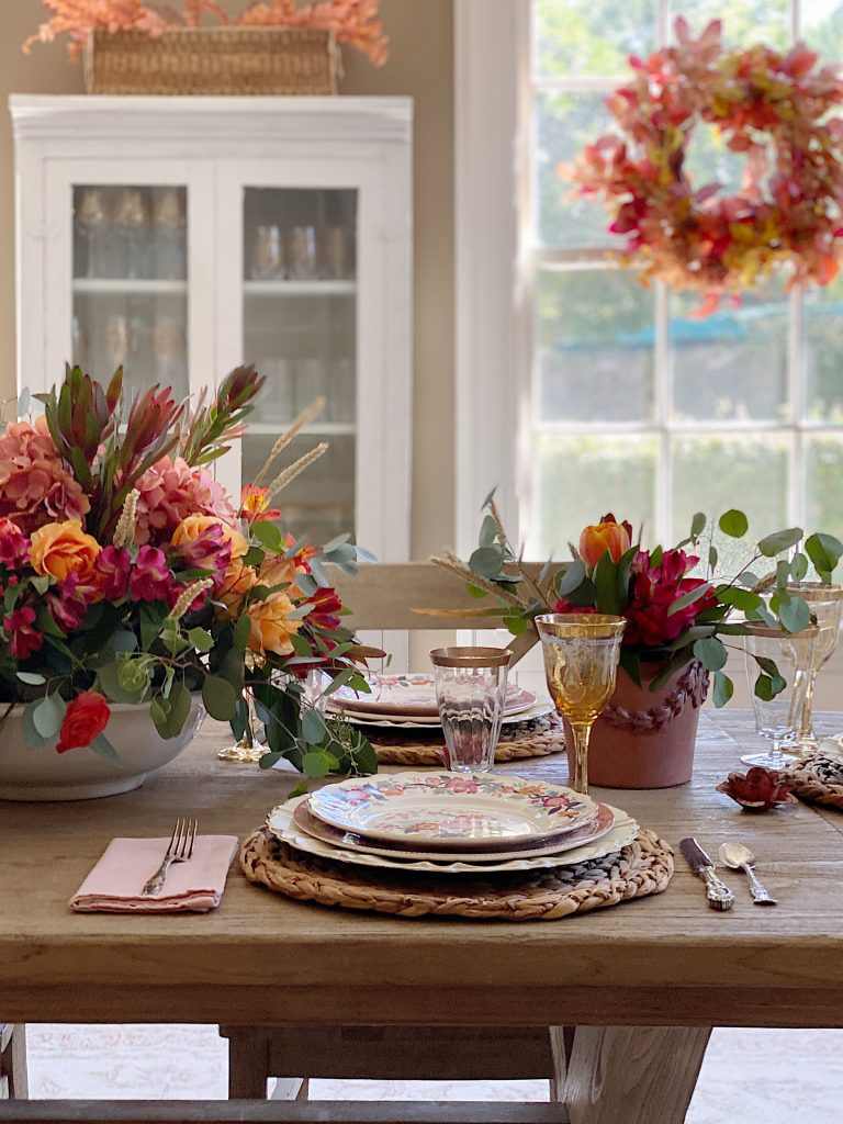 Thanksgiving Dinnerware and Thanksgiving Colors