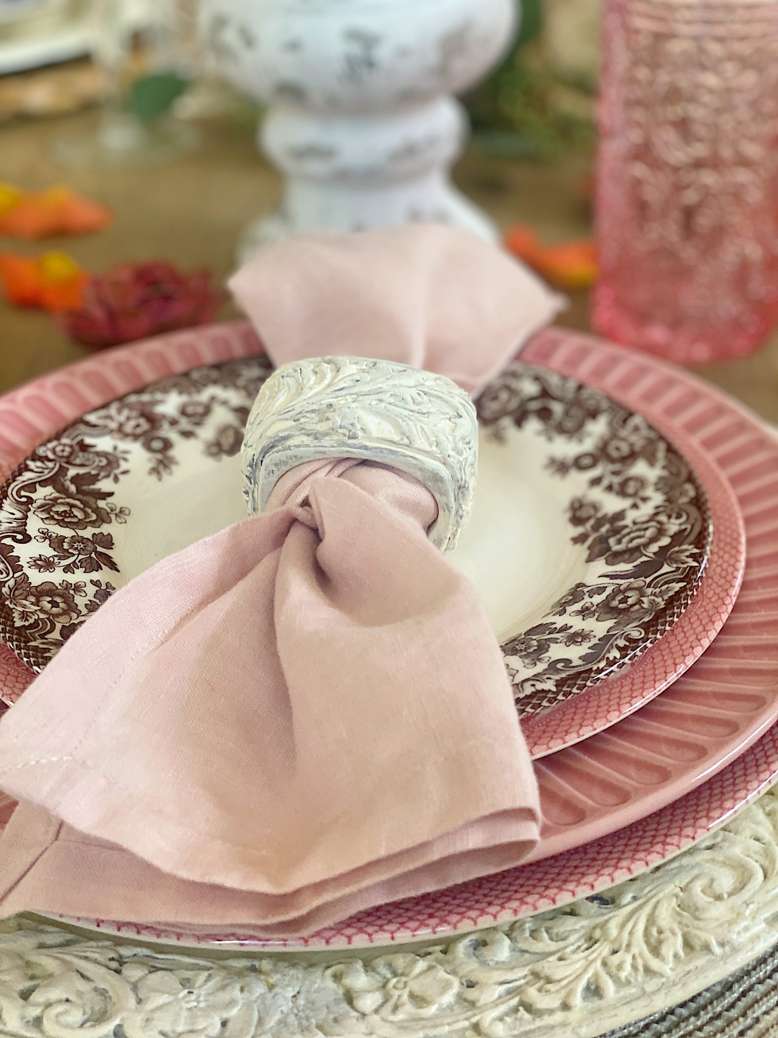 Thanksgiving Napkin Rings on the Table.