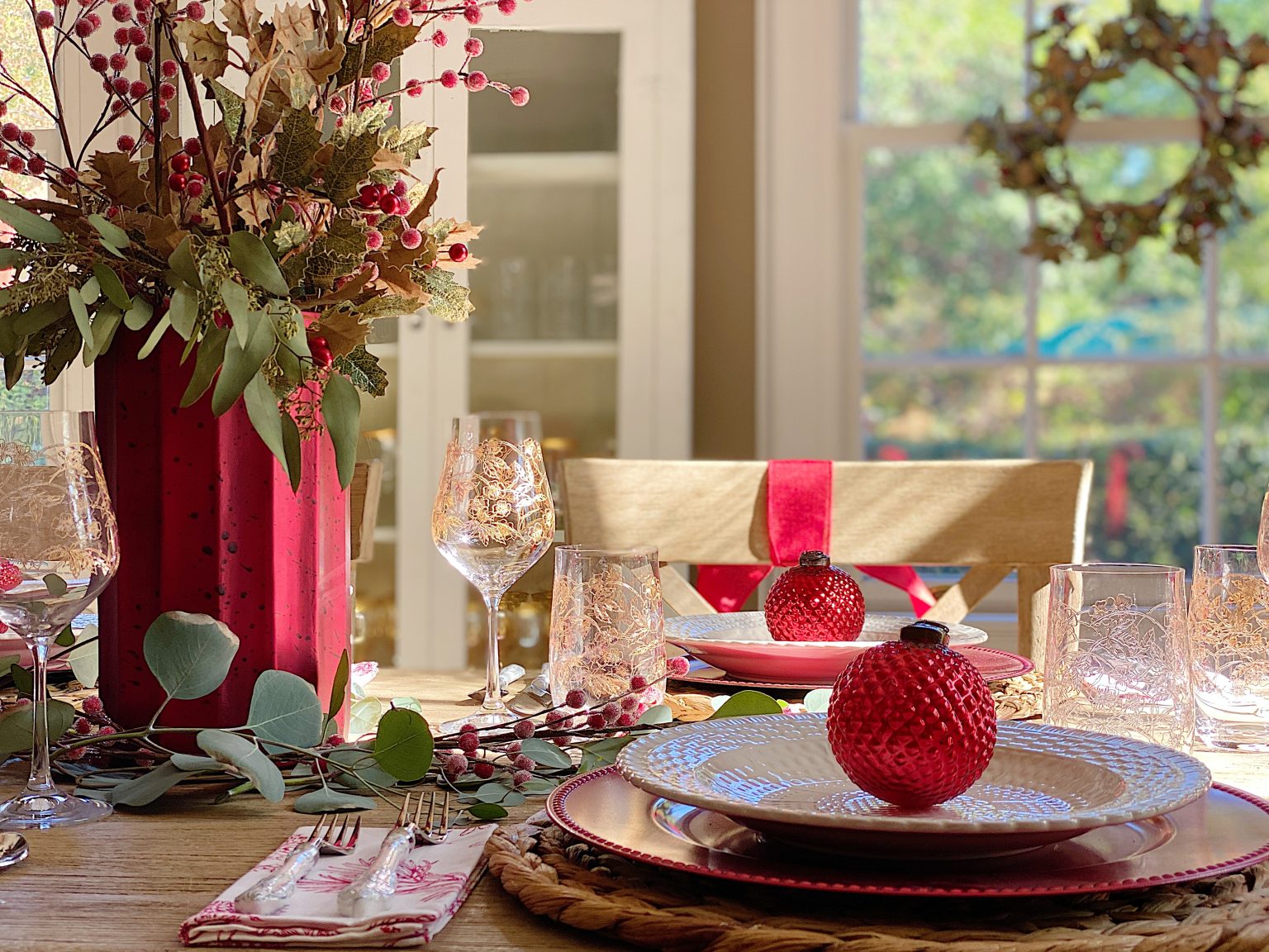 Dining Room Christmas Decor Table