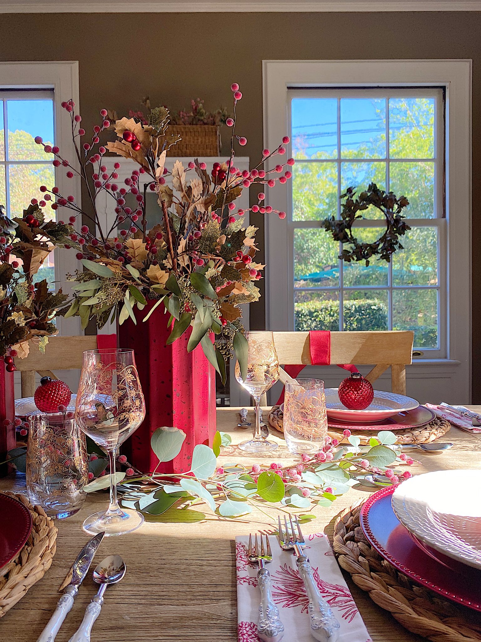 Dining Room Christmas Decor Table