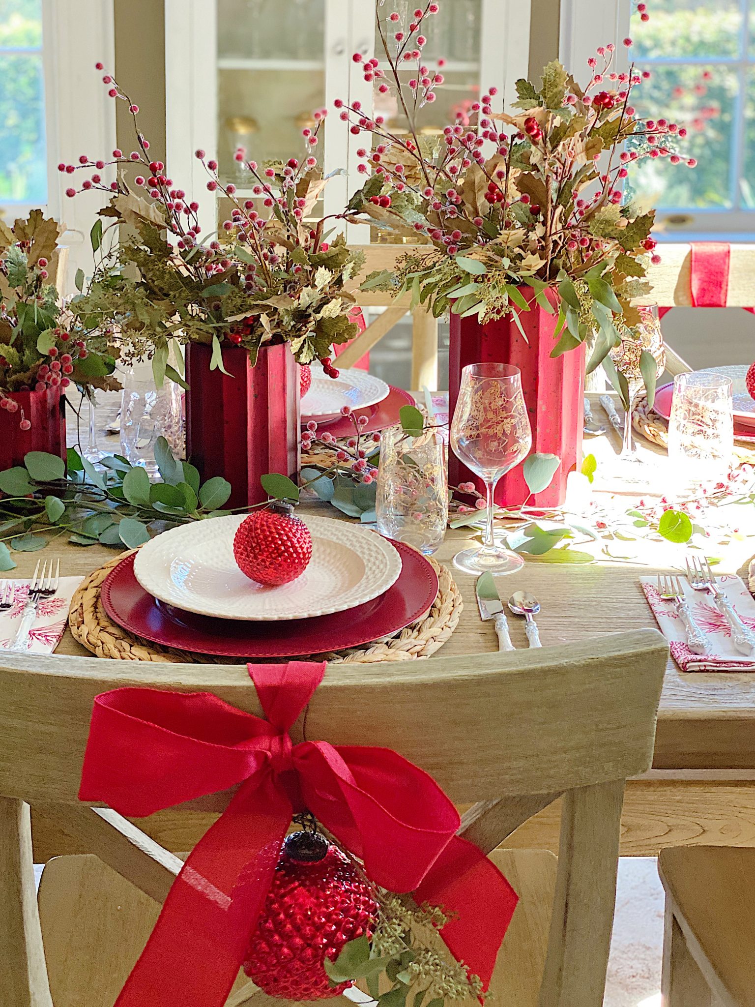 Dining Room Christmas Decor Table