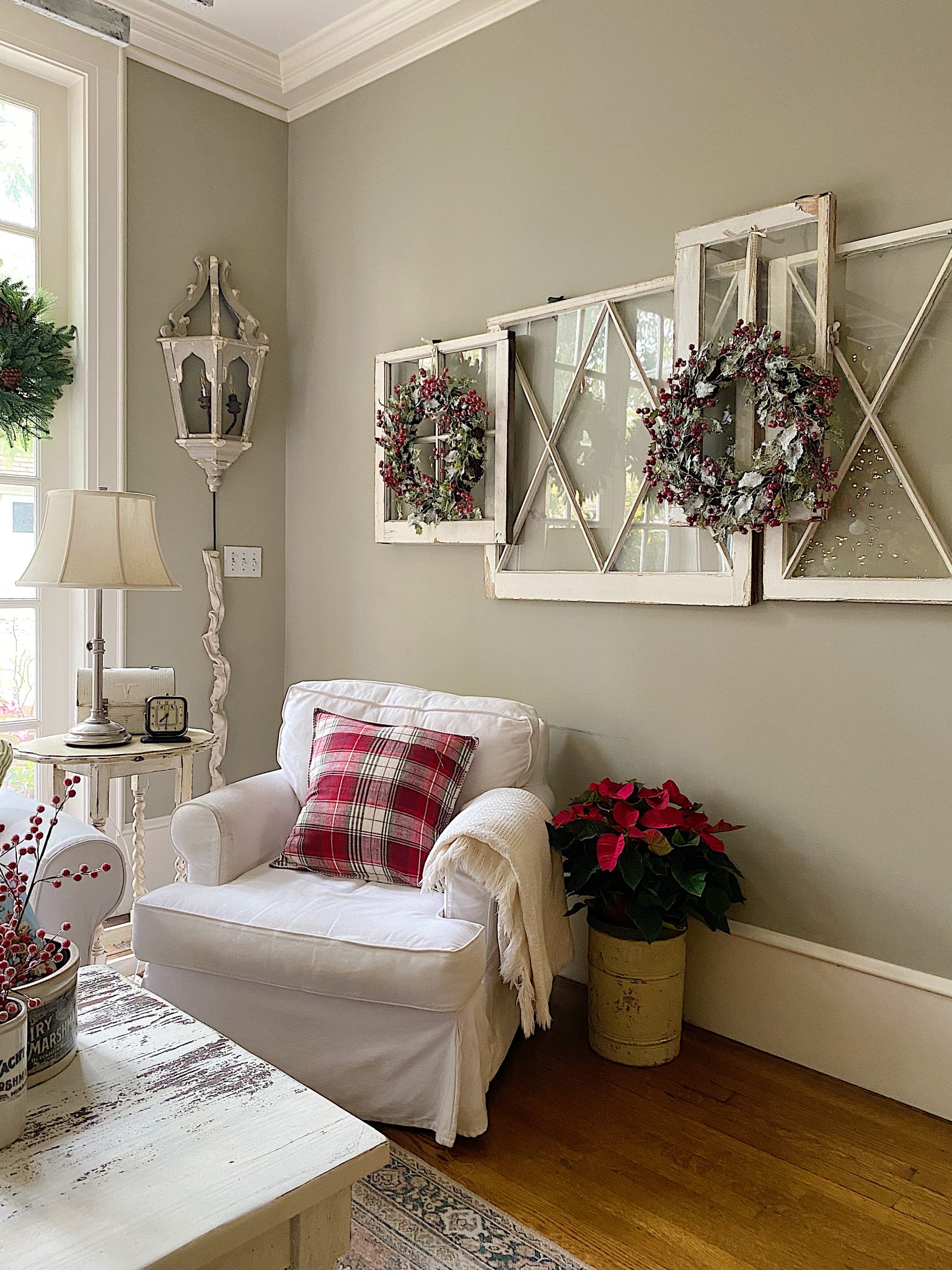 Christmas Family Room Home Tour
