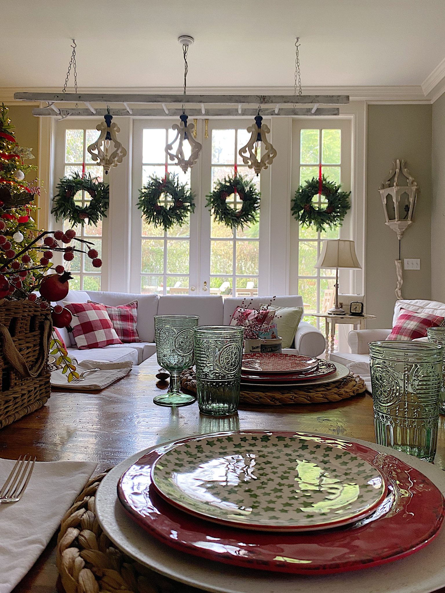 Christmas Family Room Home Tour
