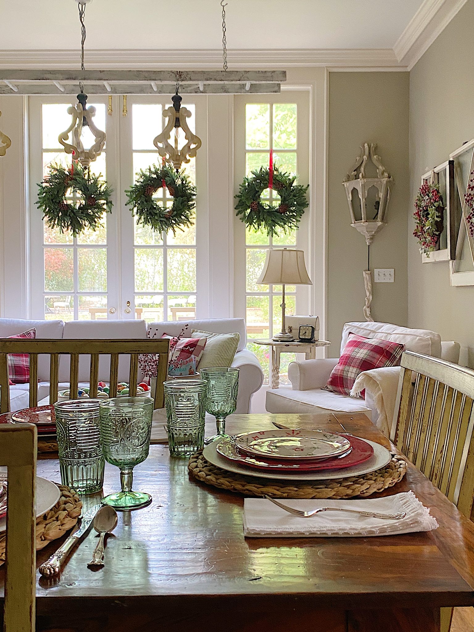 Christmas Family Room Home Tour