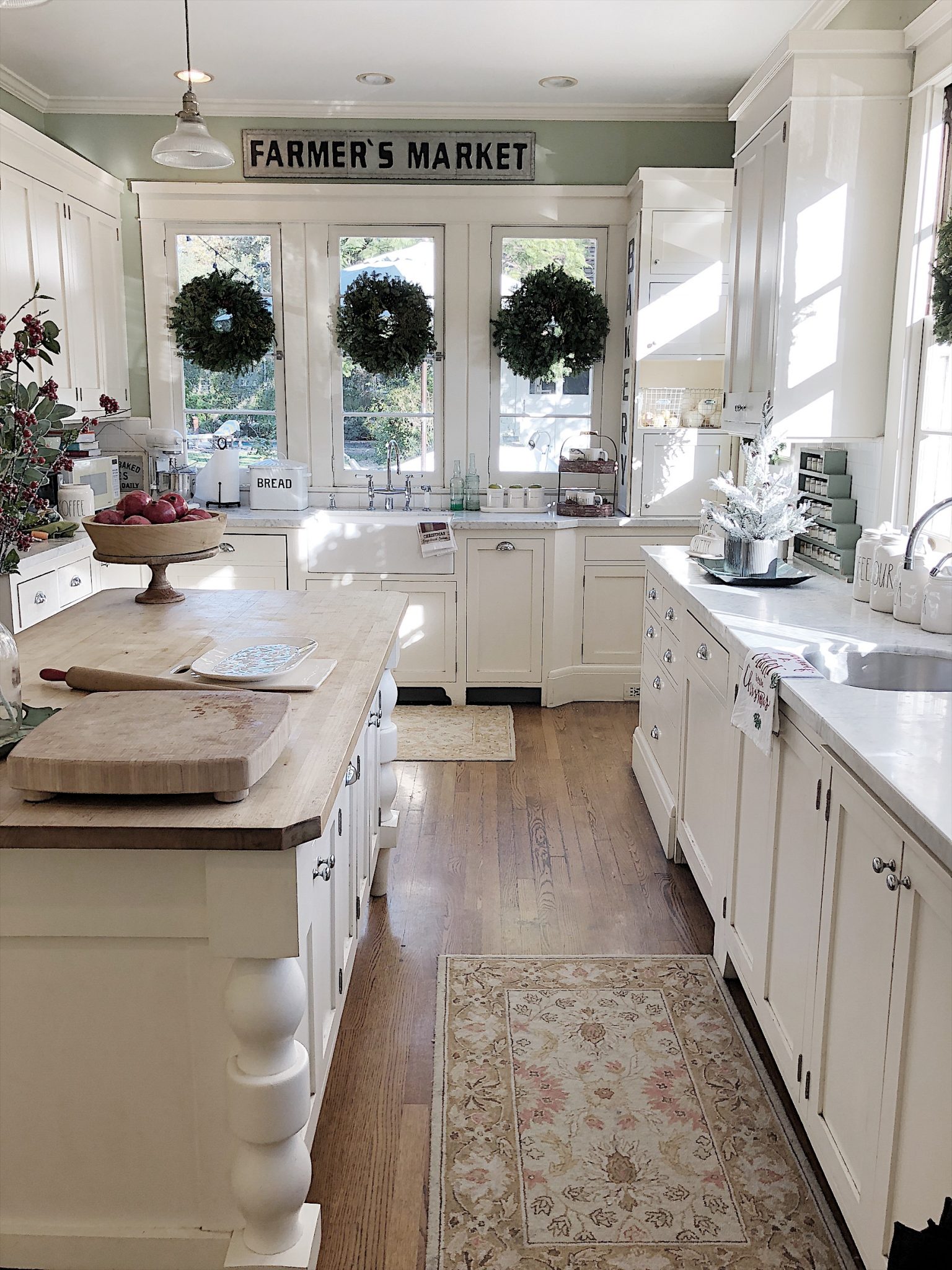 Christmas Kitchen Decor