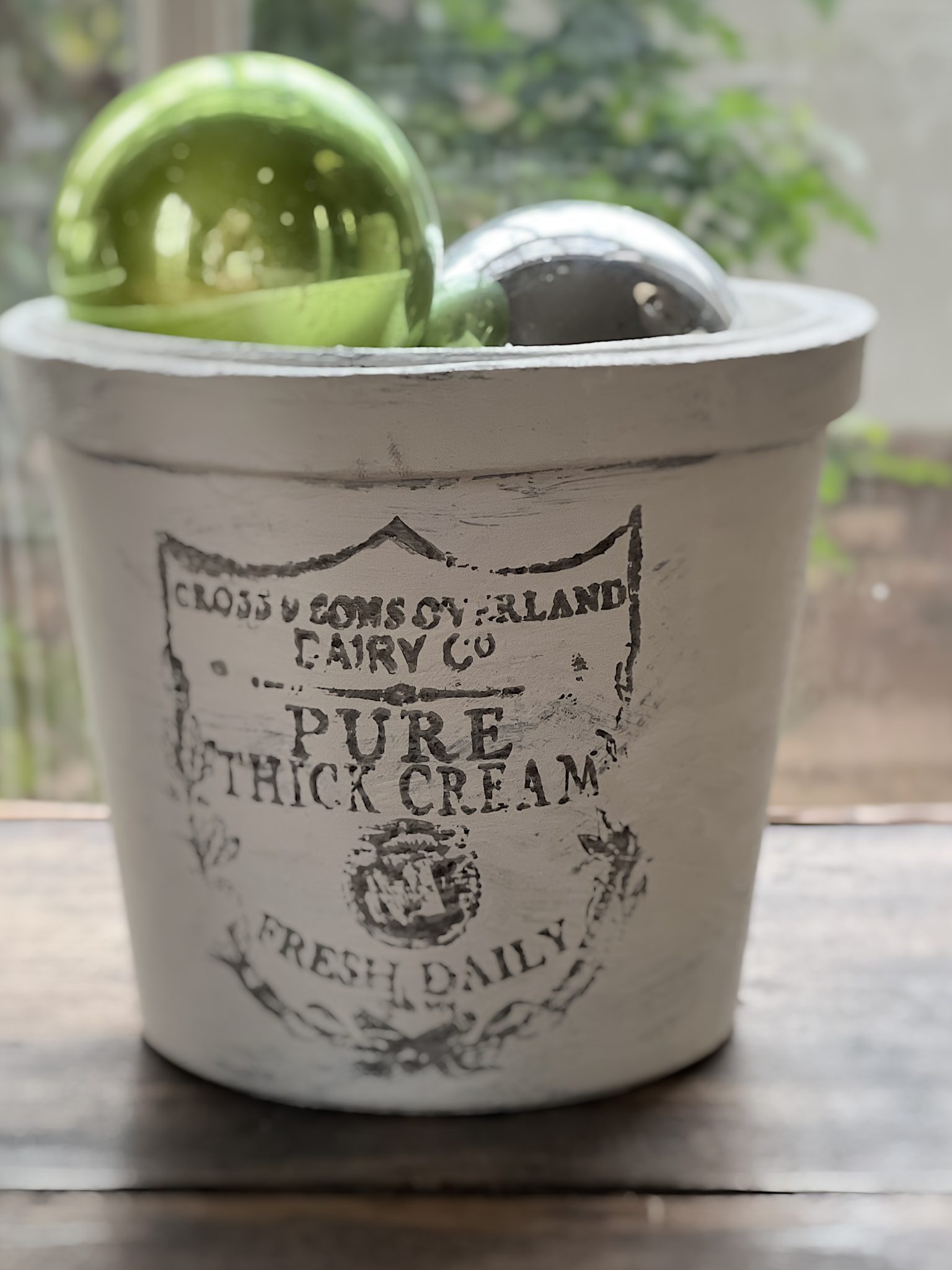 DIY English Advertising Ceramic Pot