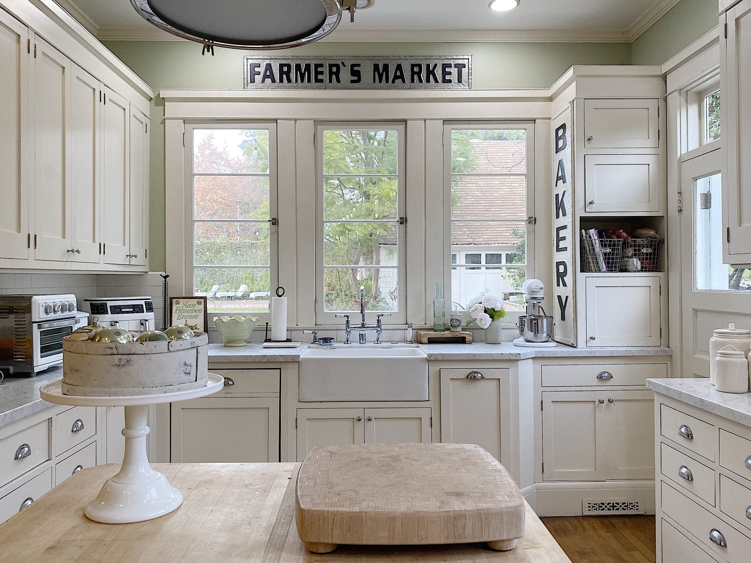 Let's Organize a Kitchen
