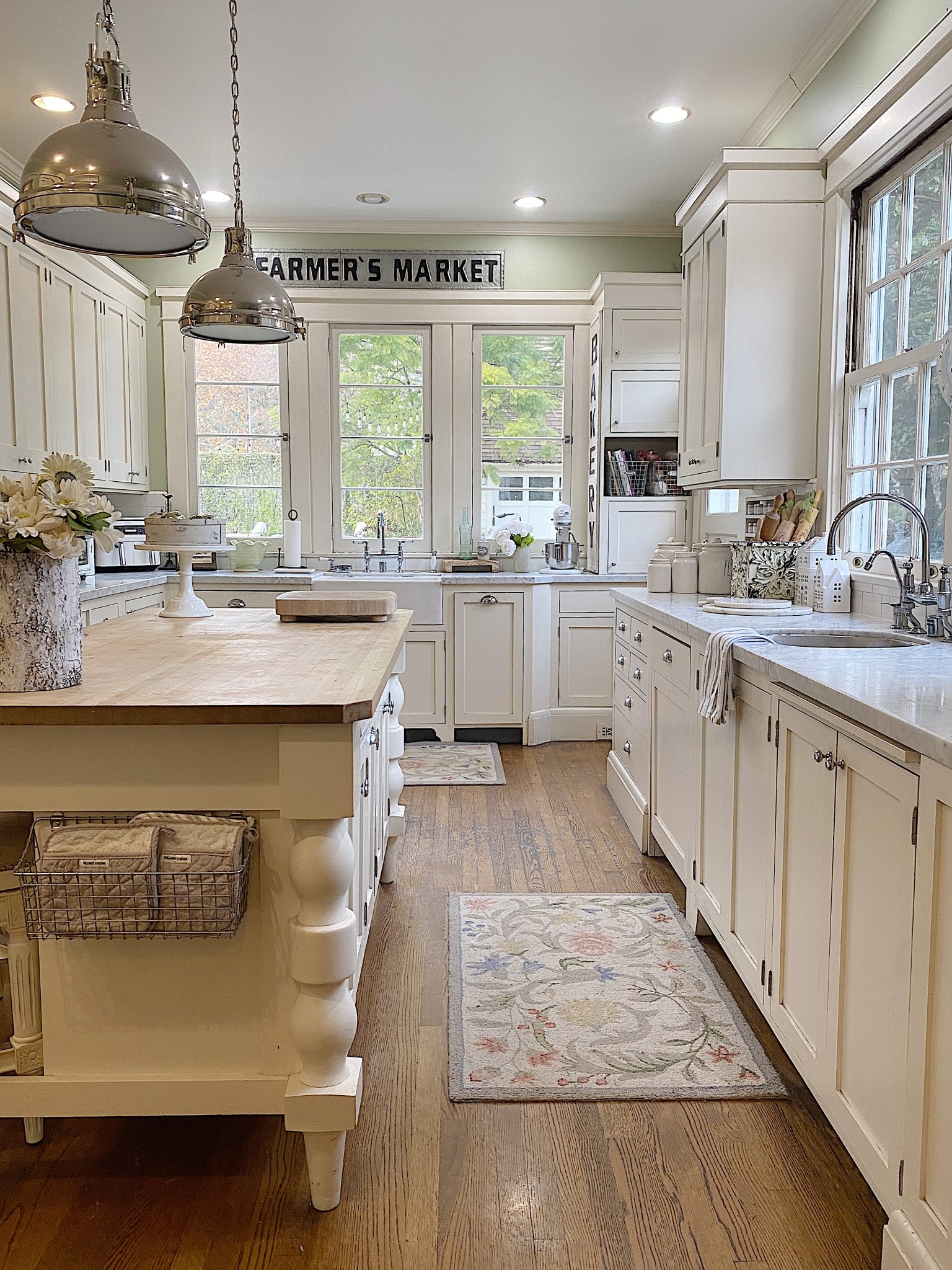 Let's Organize a Kitchen