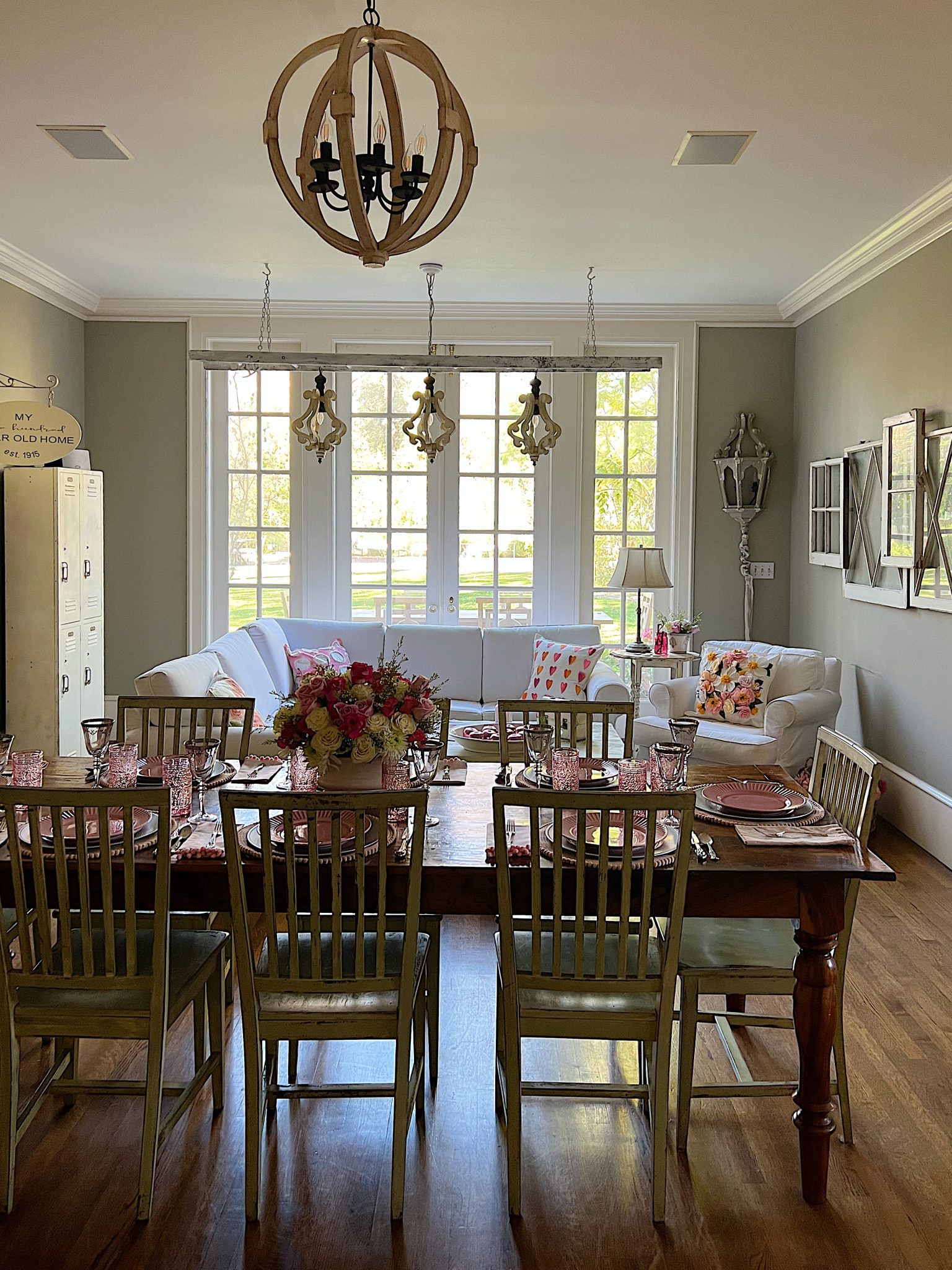 Valentine Modern Family Room Ideas