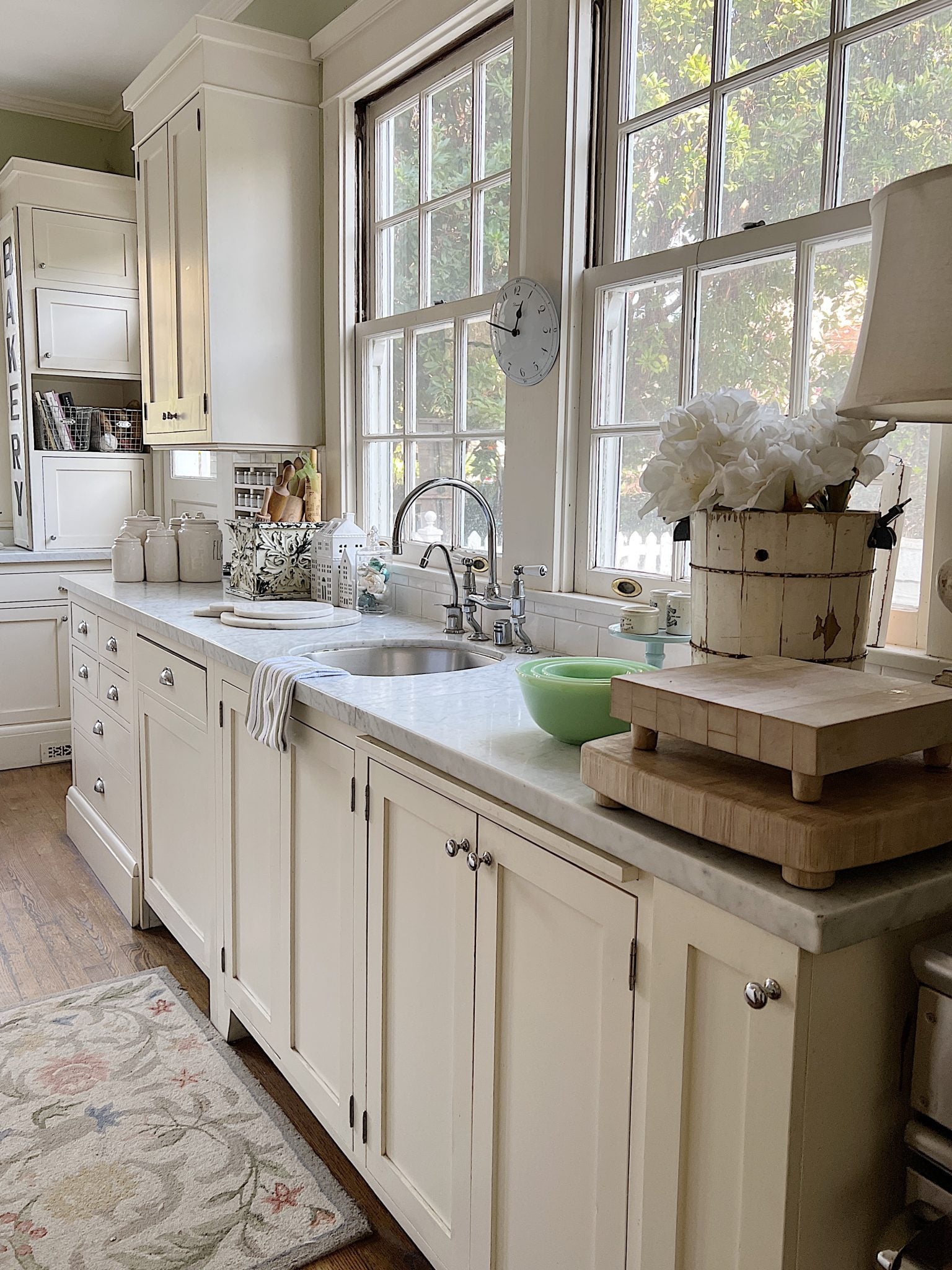 Winter Farmhouse Kitchen Decor