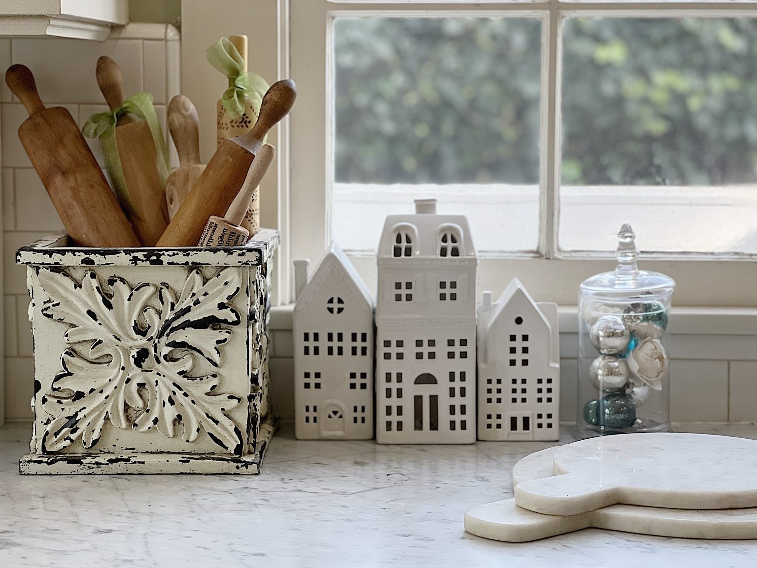 Winter Farmhouse Kitchen Decor Items