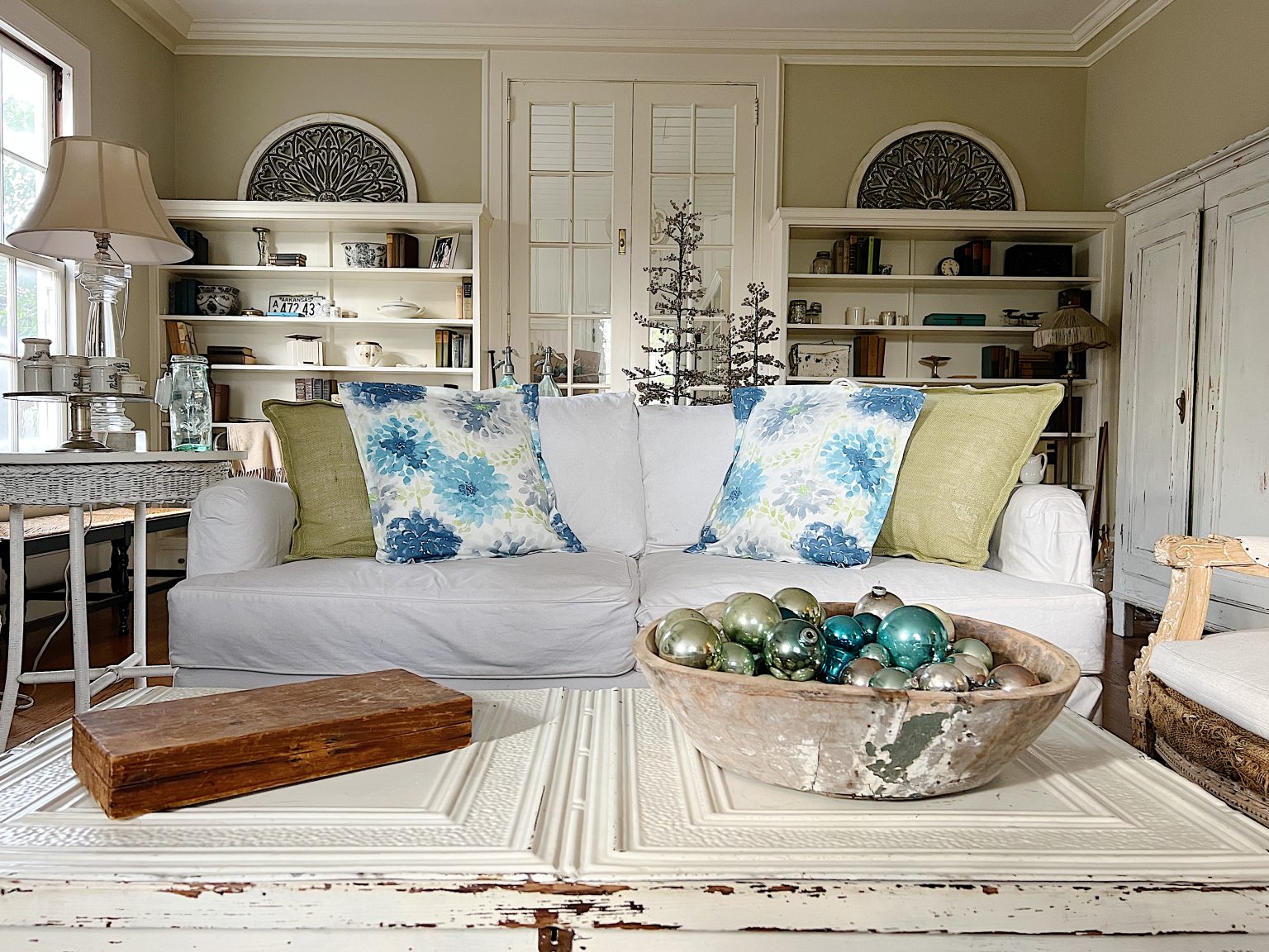 Winter Farmhouse Living Room Decor