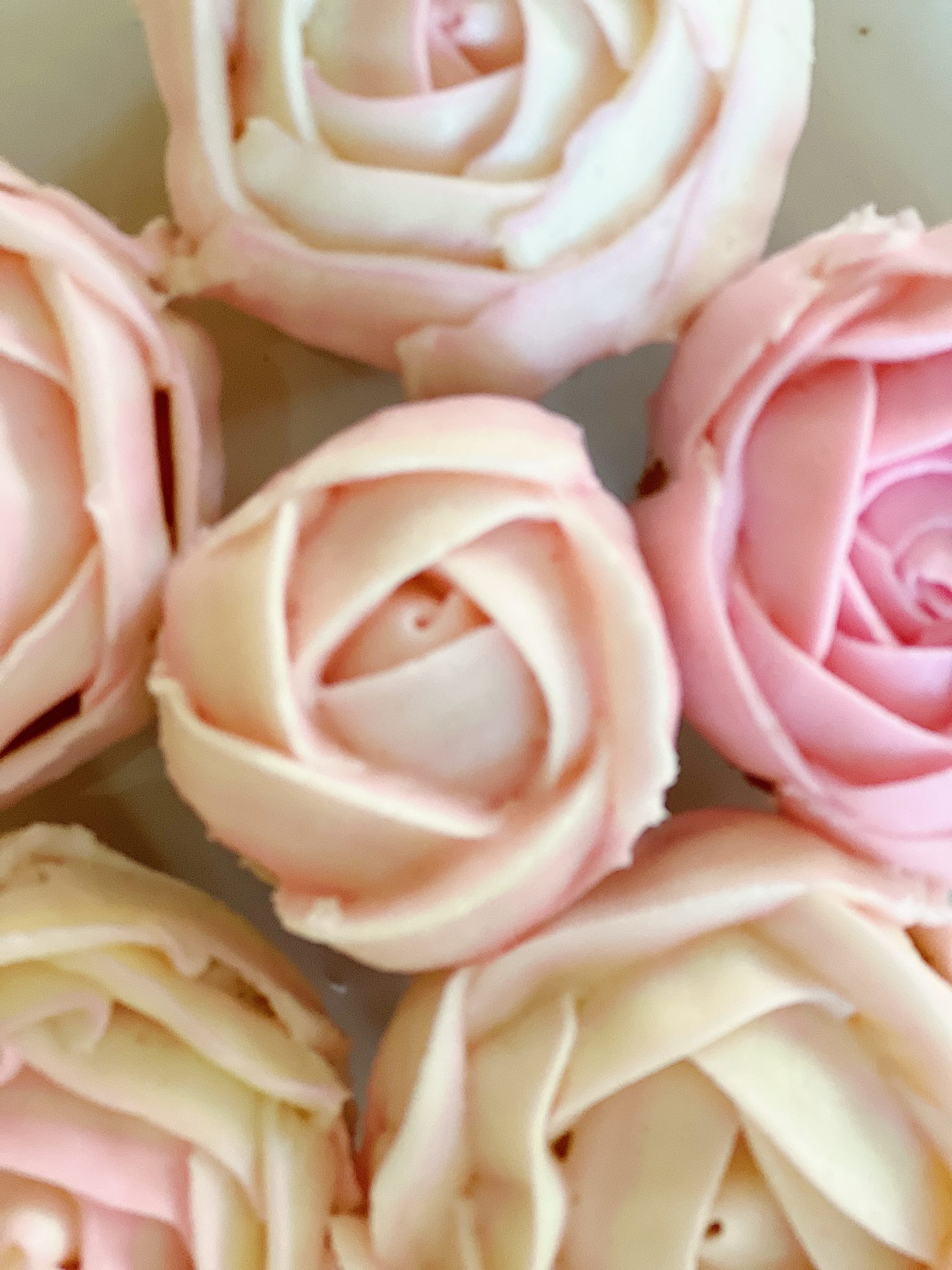 How to Make Flower Cupcakes