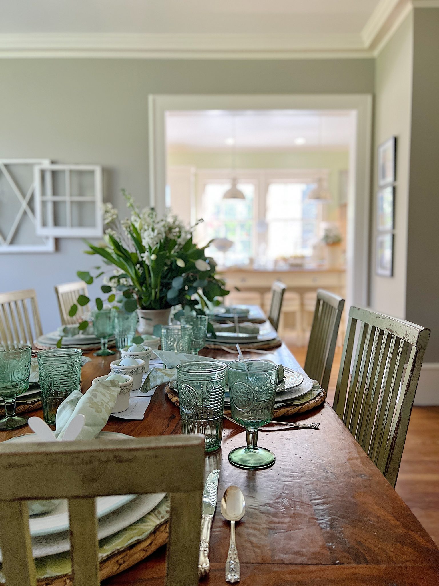 Easter Decor on the Table