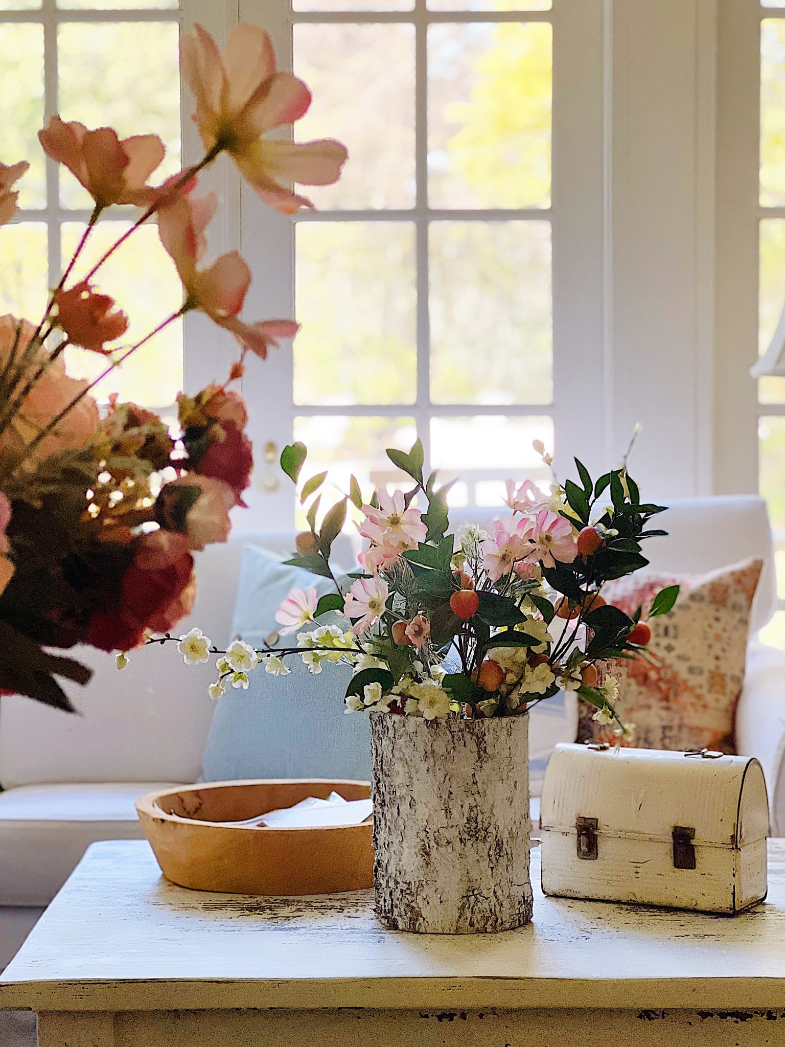 Family Room Spring Decor