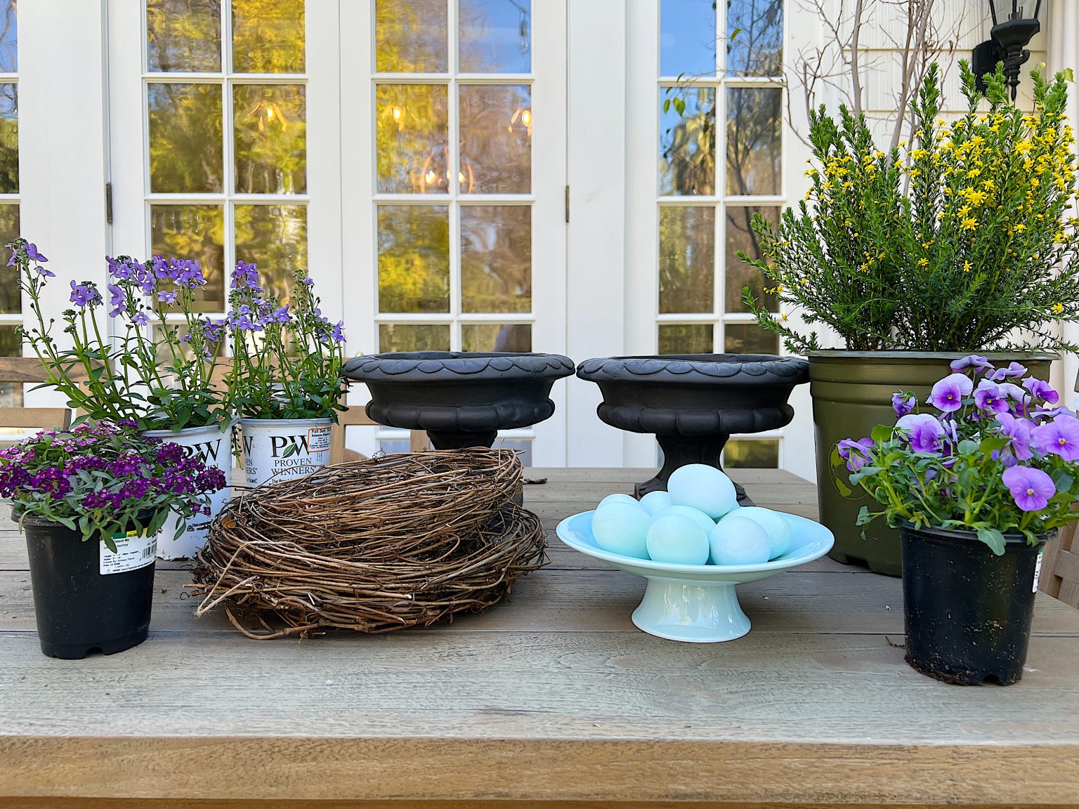 Outdoor Easter Decorations Planter Materials