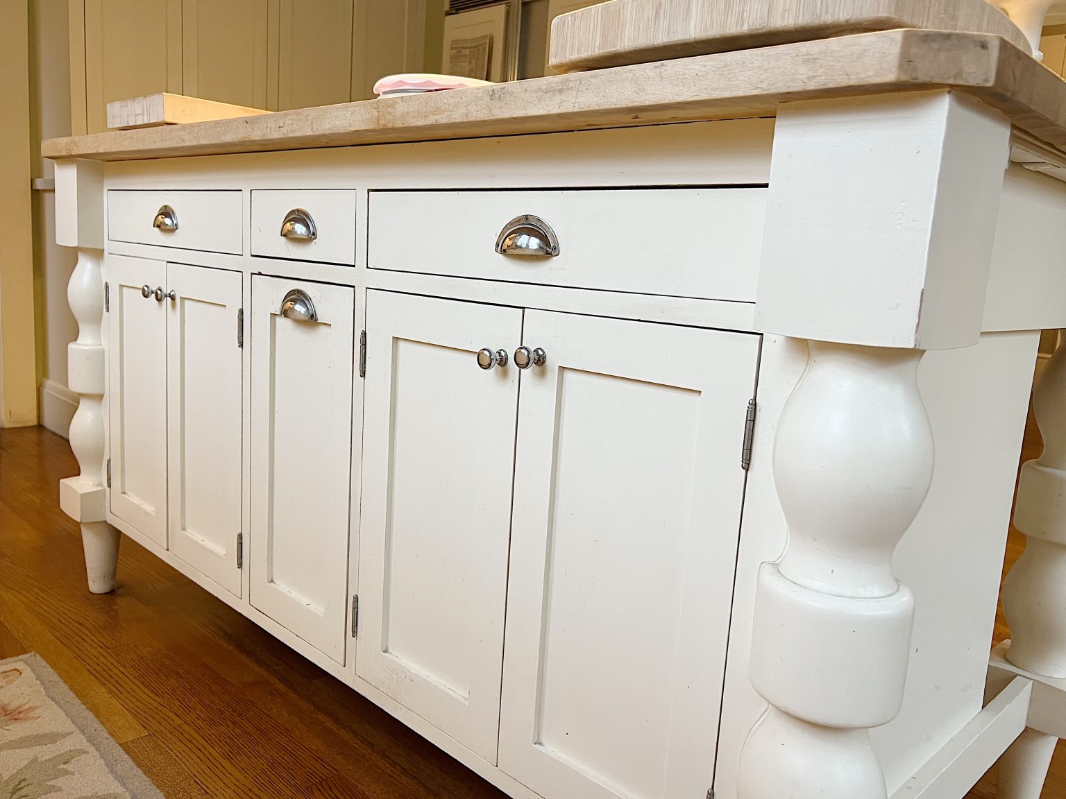 White Kitchen Island