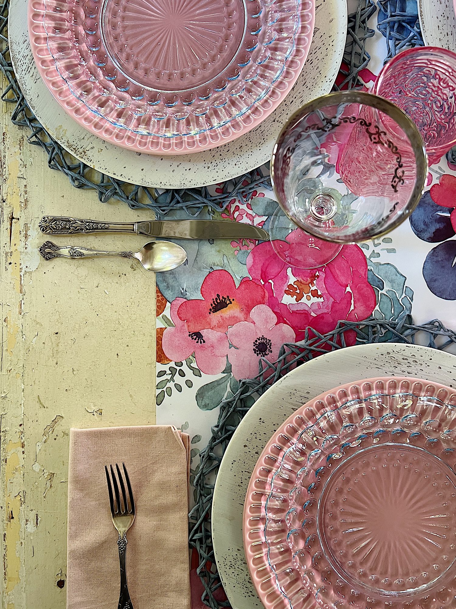 Easy DIY Spring Wallpaper Table Runner